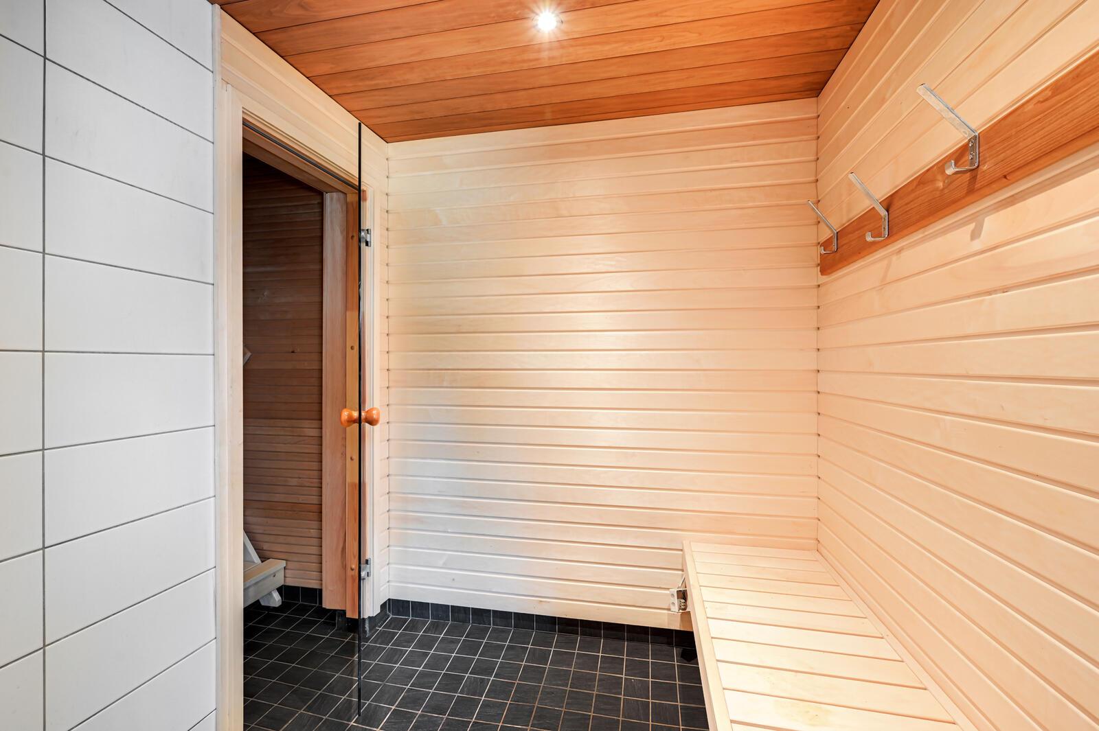 Saunarakennuksen tiloja