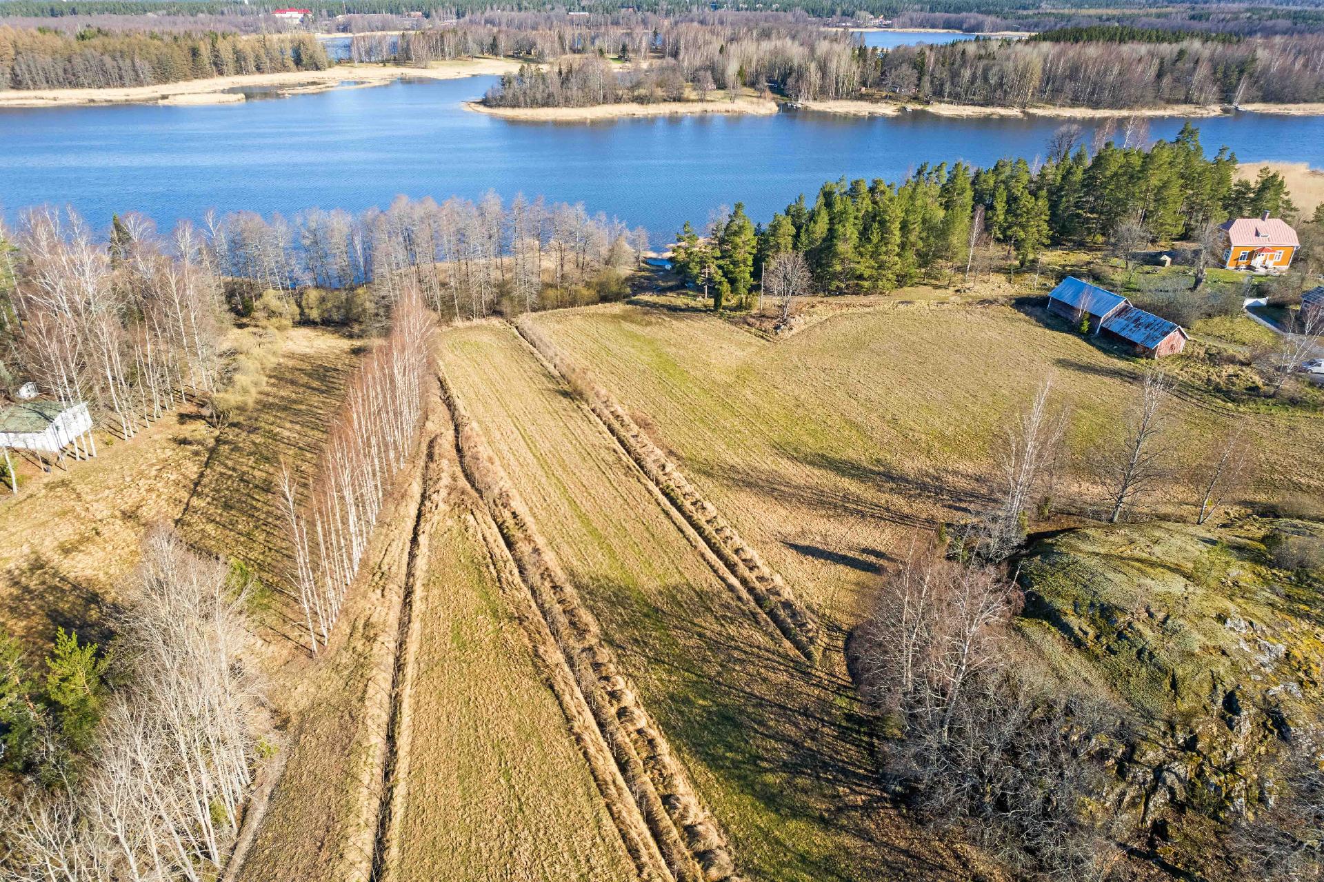 Skräddarbölentie 73, Tammisaari, Raasepori