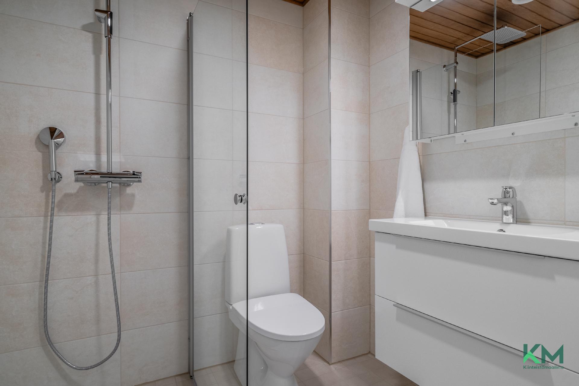 Särkiniementie 3b B 77, Lauttasaari, Helsinki