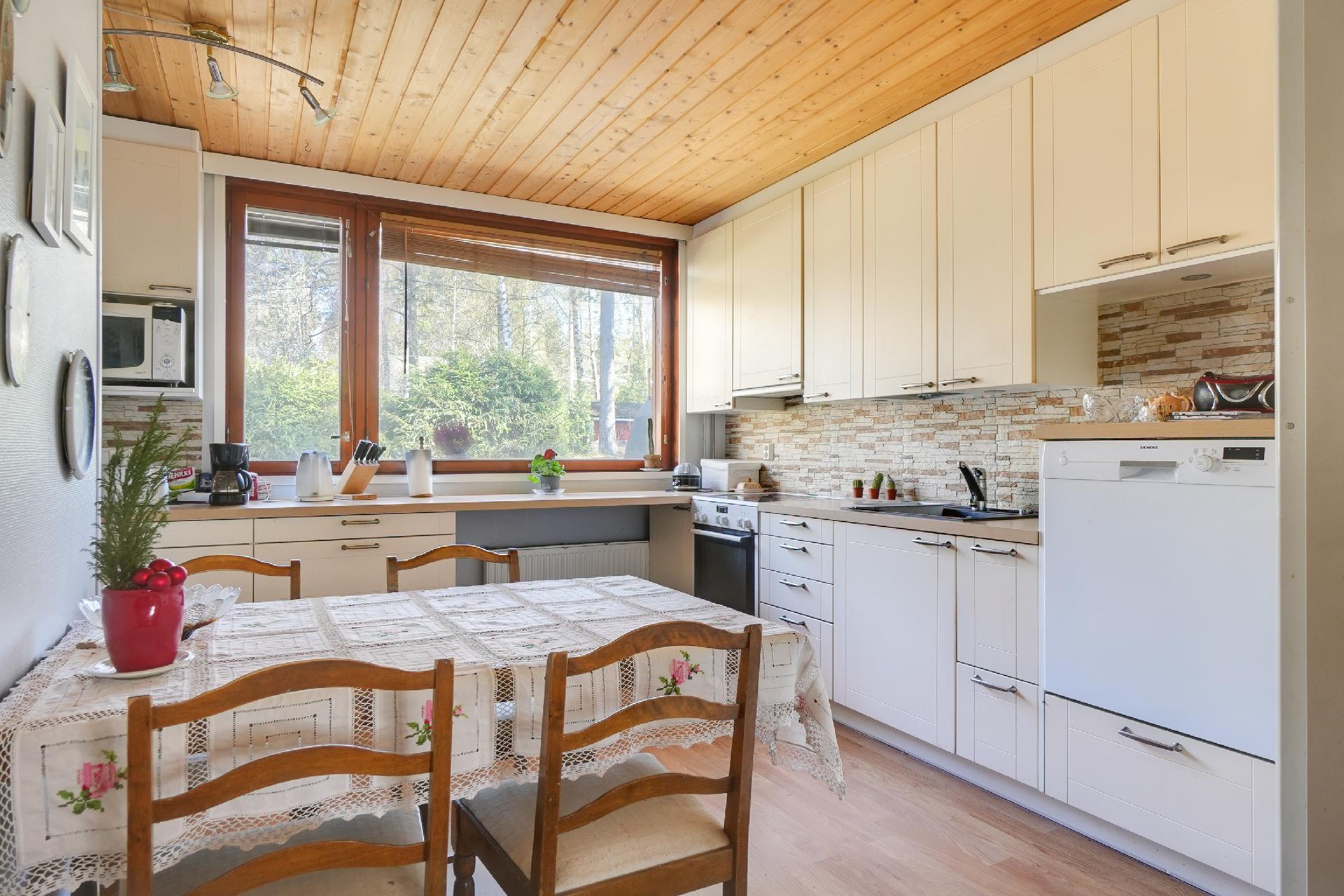 Paavolantie 15, Oitti, Hausjärvi