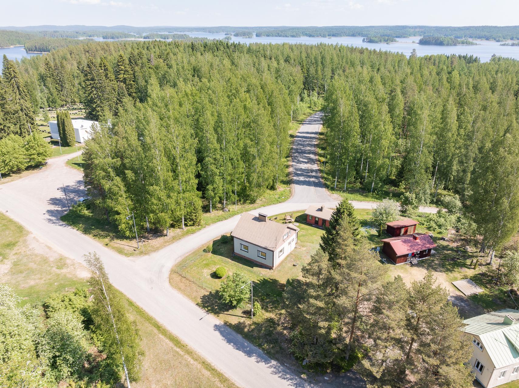 Hepoluhdantie 1, Luhanka, Luhanka