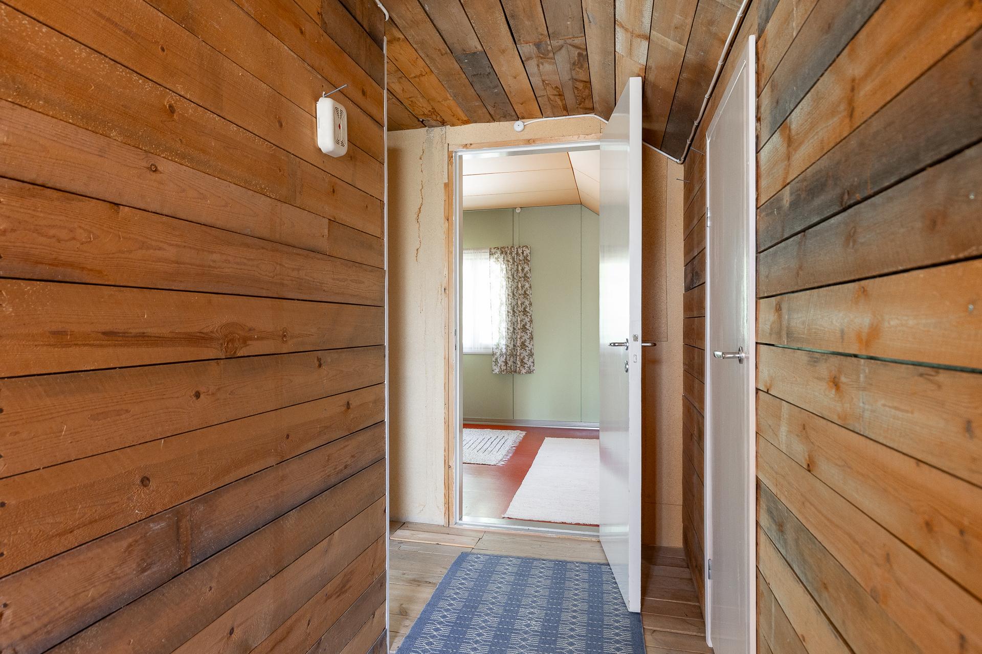 Hepoluhdantie 1, Luhanka, Luhanka