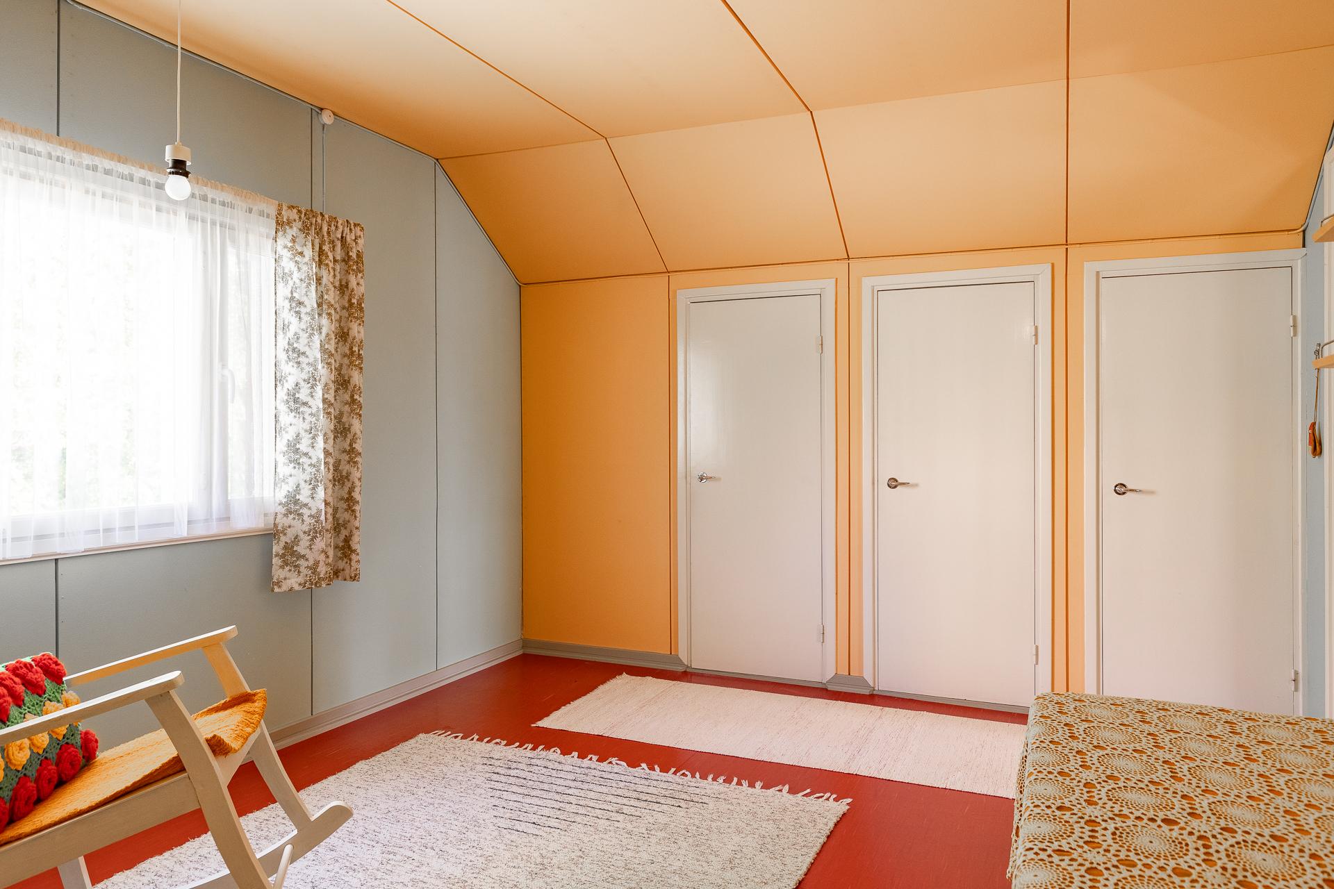 Hepoluhdantie 1, Luhanka, Luhanka