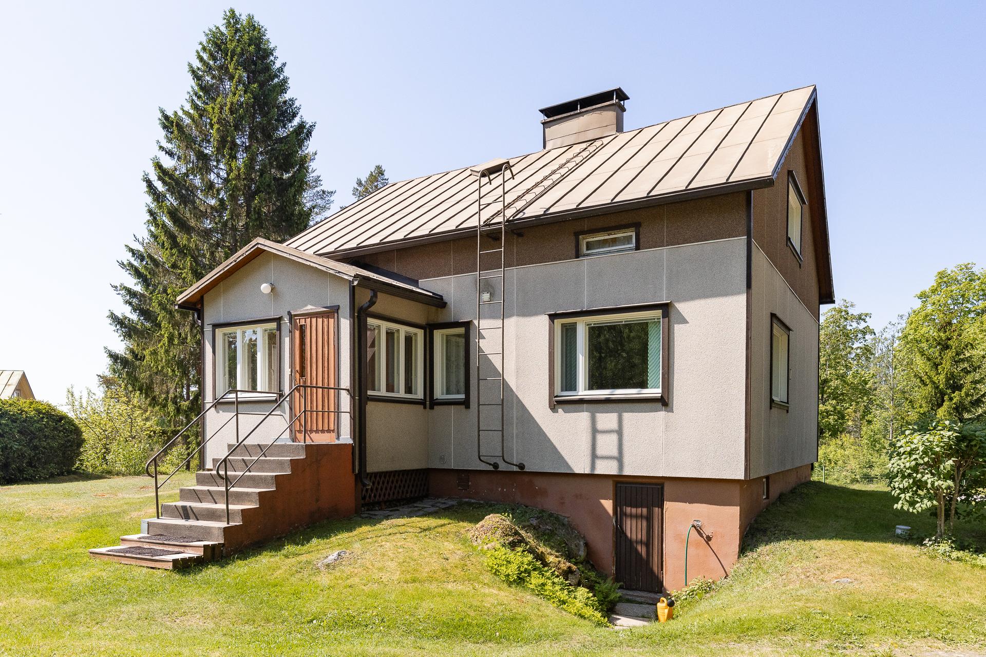 Hepoluhdantie 1, Luhanka, Luhanka