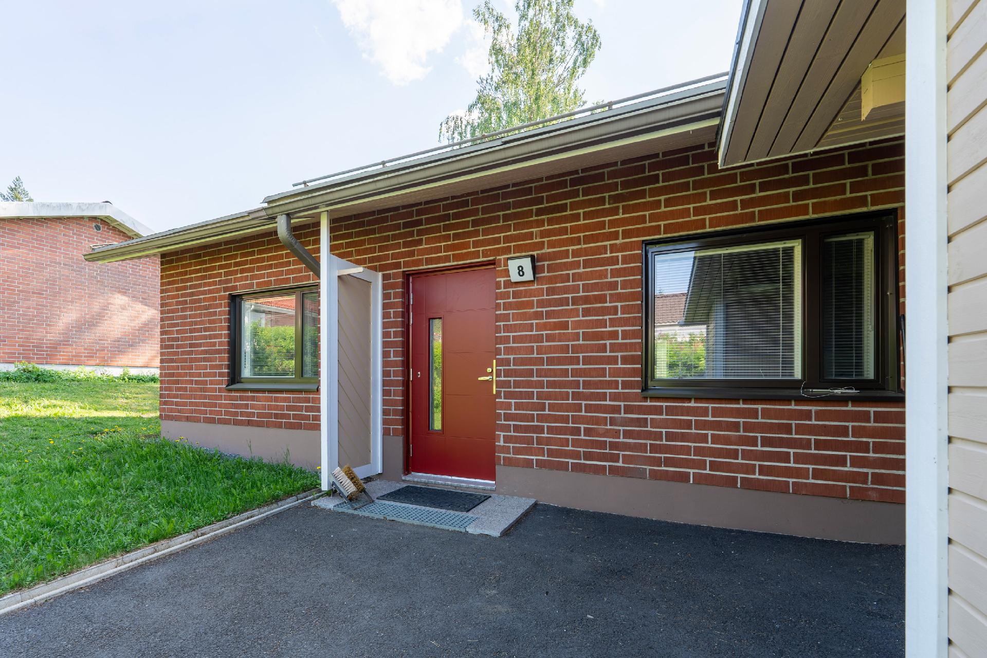 Varsitie 9, Neulamäki, Kuopio