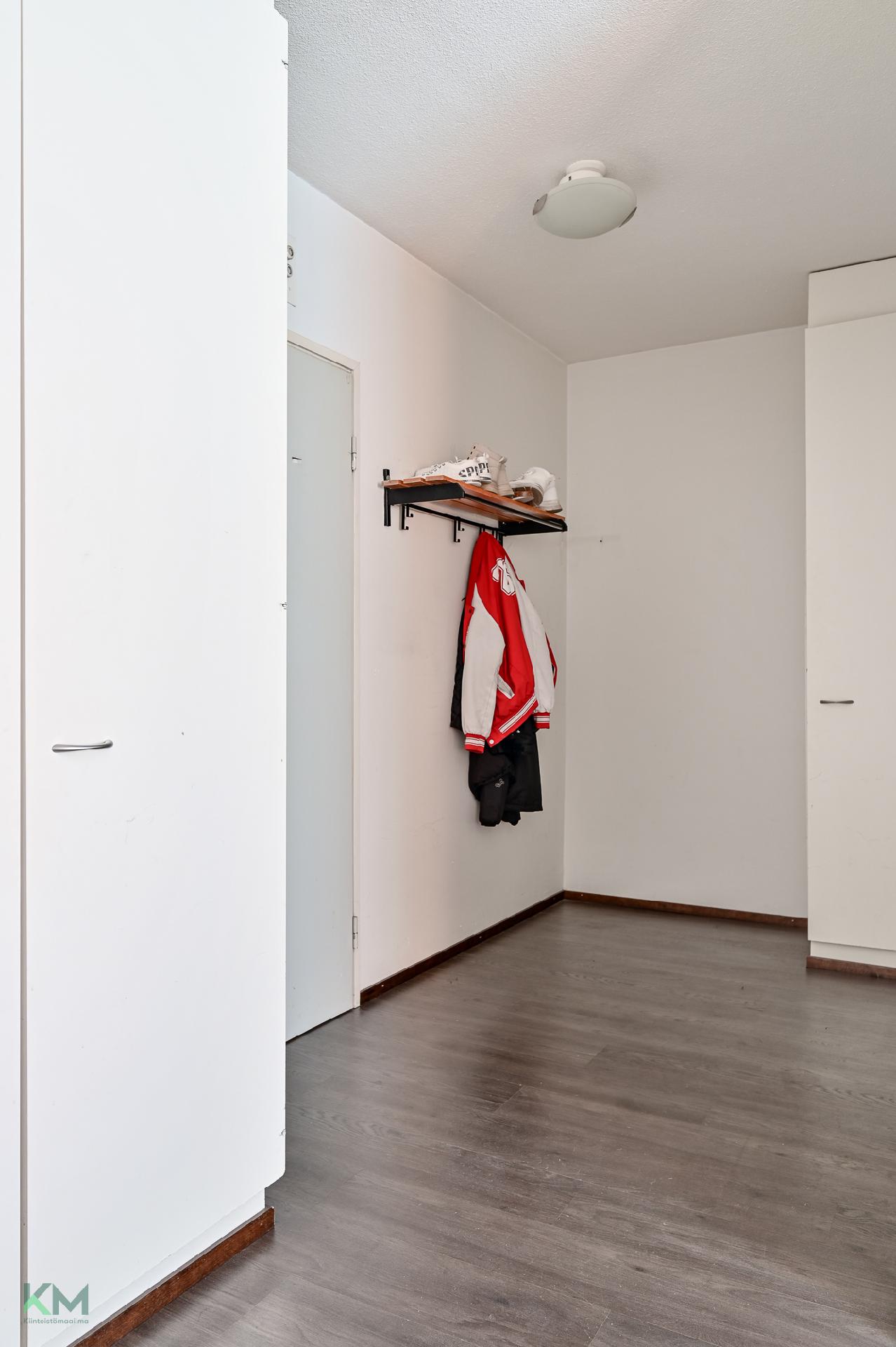 Ruiskukkatie 3, Rajakylä, Oulu