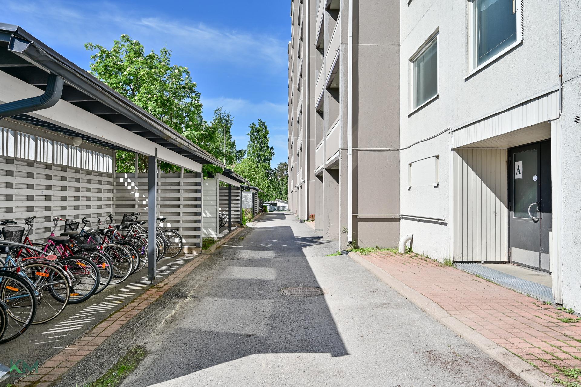 Ruiskukkatie 3, Rajakylä, Oulu