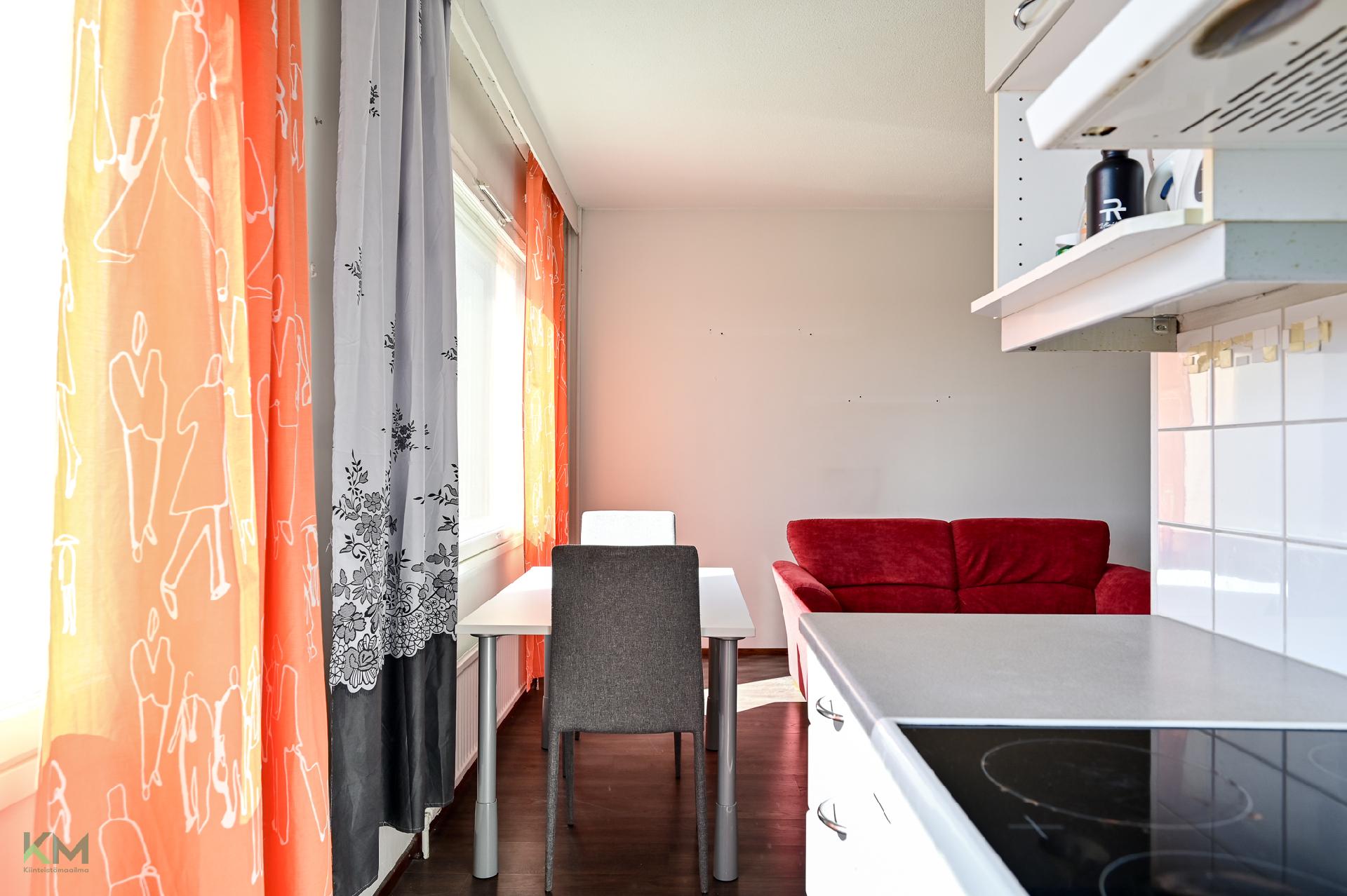 Ruiskukkatie 3, Rajakylä, Oulu