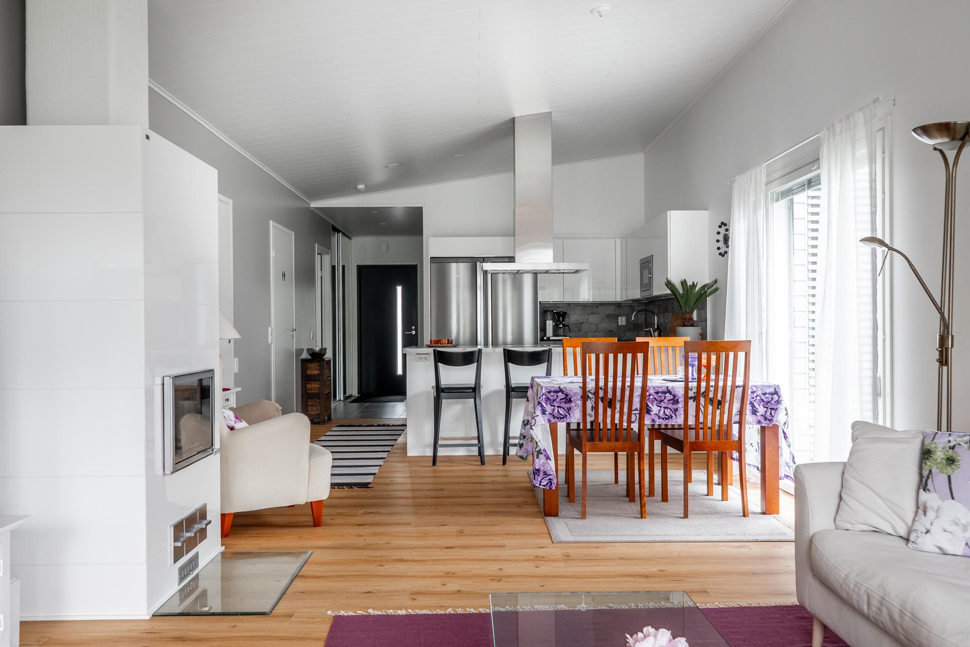 Tuhkimonkaarre 12, Linnakangas, Kempele