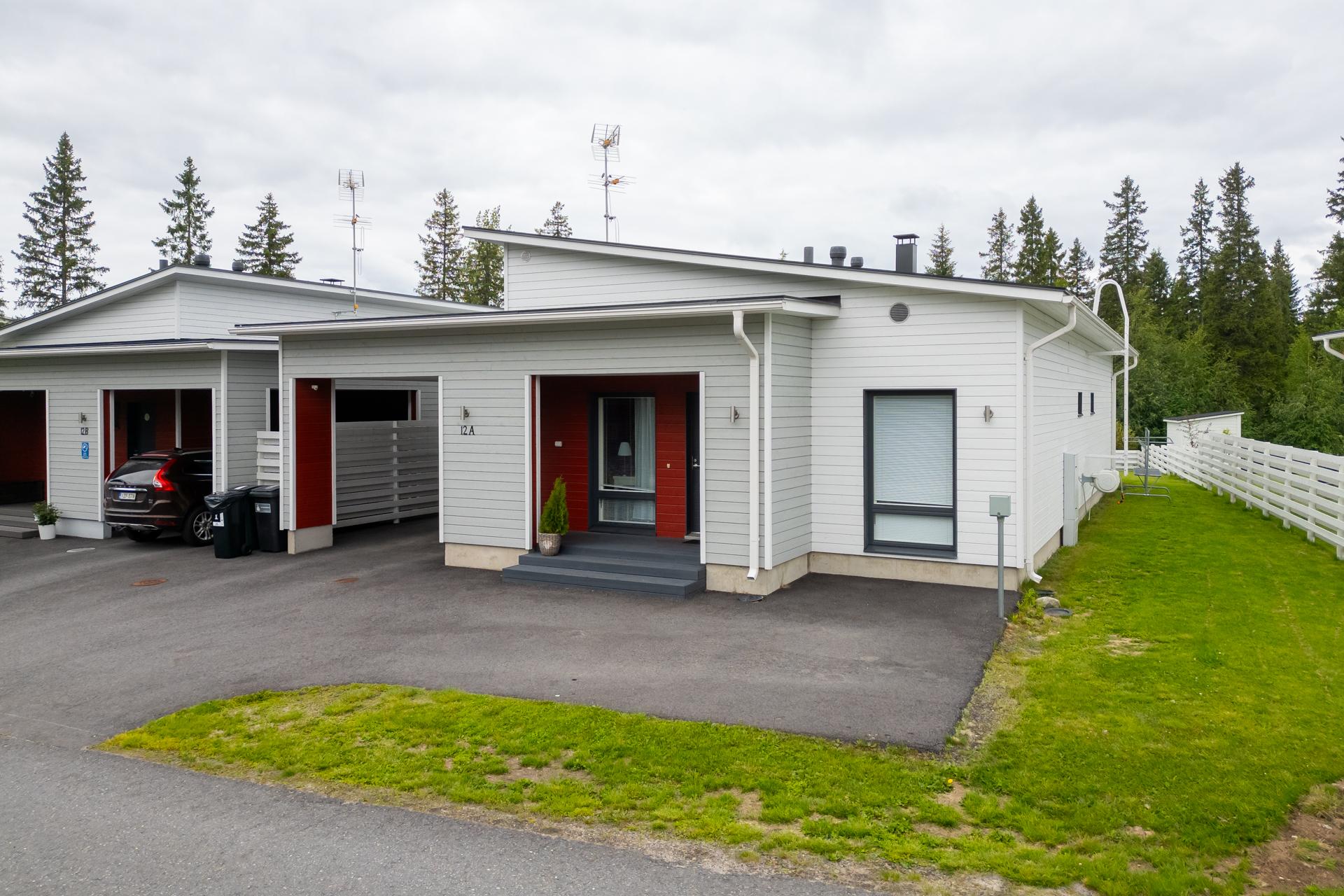 Tuhkimonkaarre 12, Linnakangas, Kempele