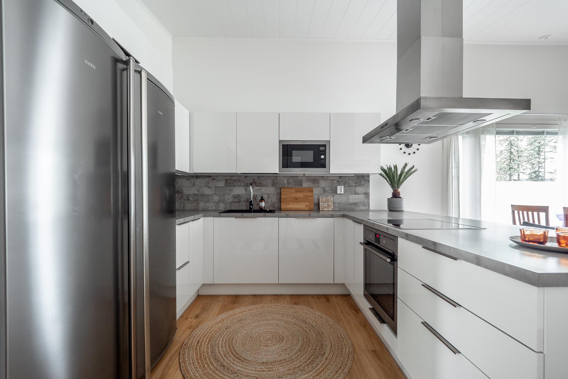 Tuhkimonkaarre 12, Linnakangas, Kempele