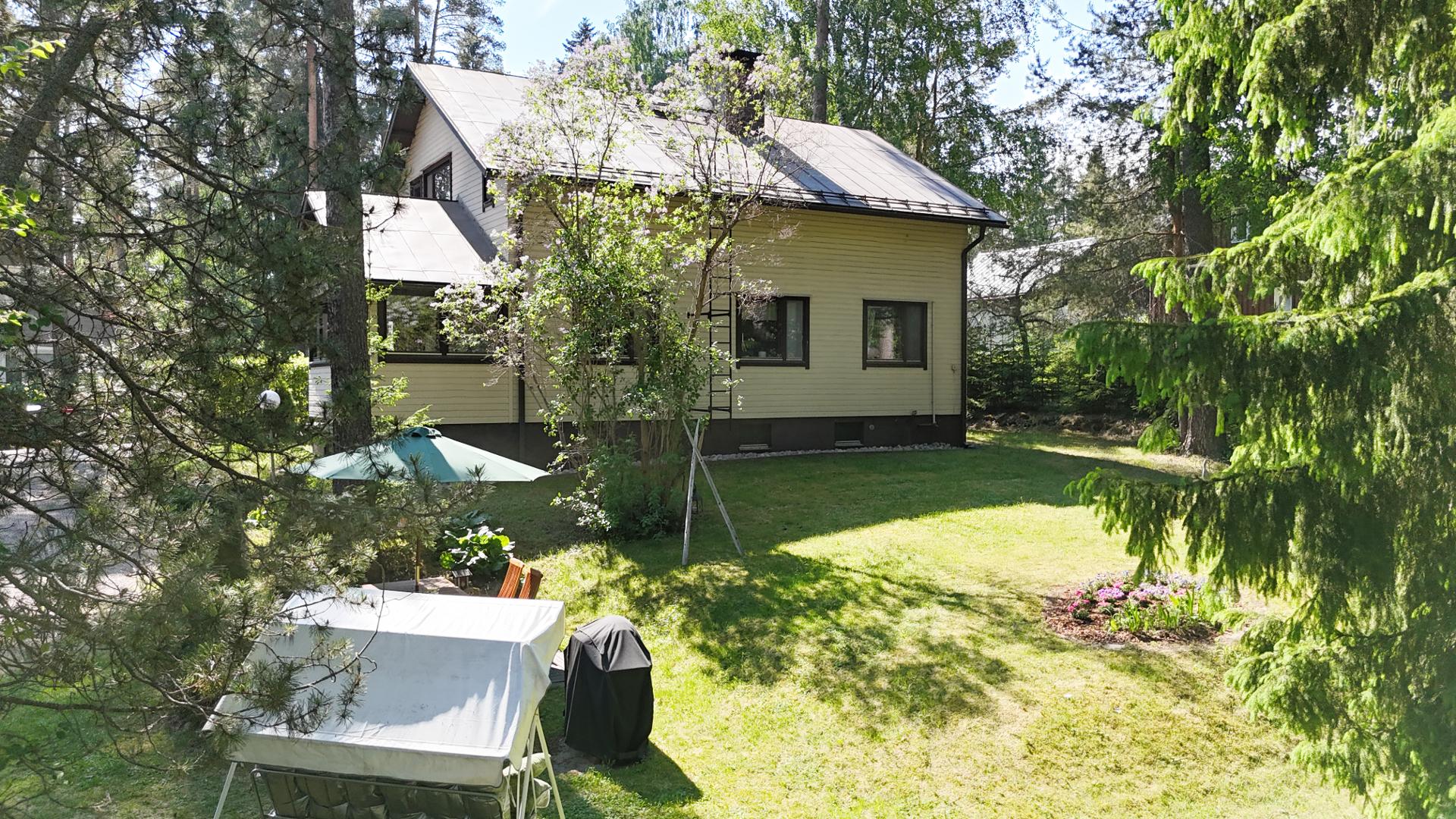 Näreikönkatu 11, Kuoppakangas, Varkaus