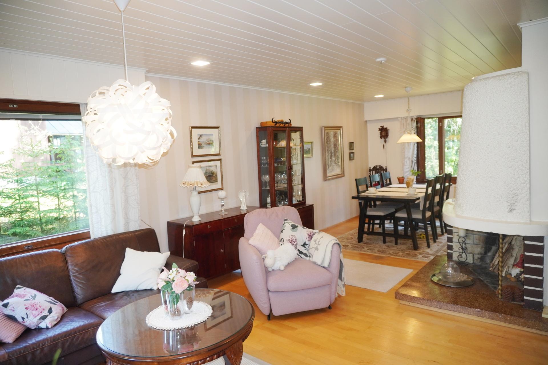 Näreikönkatu 11, Kuoppakangas, Varkaus