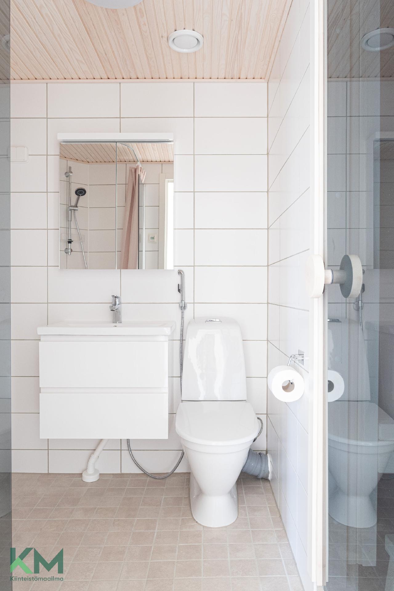 Mustamäenkatu 21, Laune, Lahti