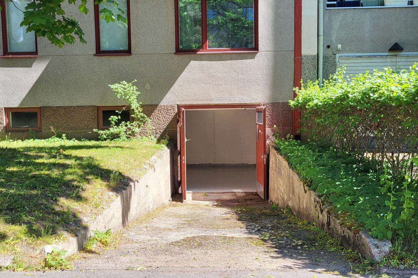 Ajo sisäänpäin