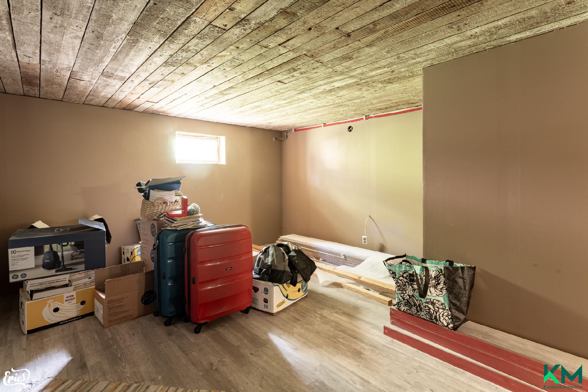 Nuutinristi 2, Kyröskoski, Hämeenkyrö