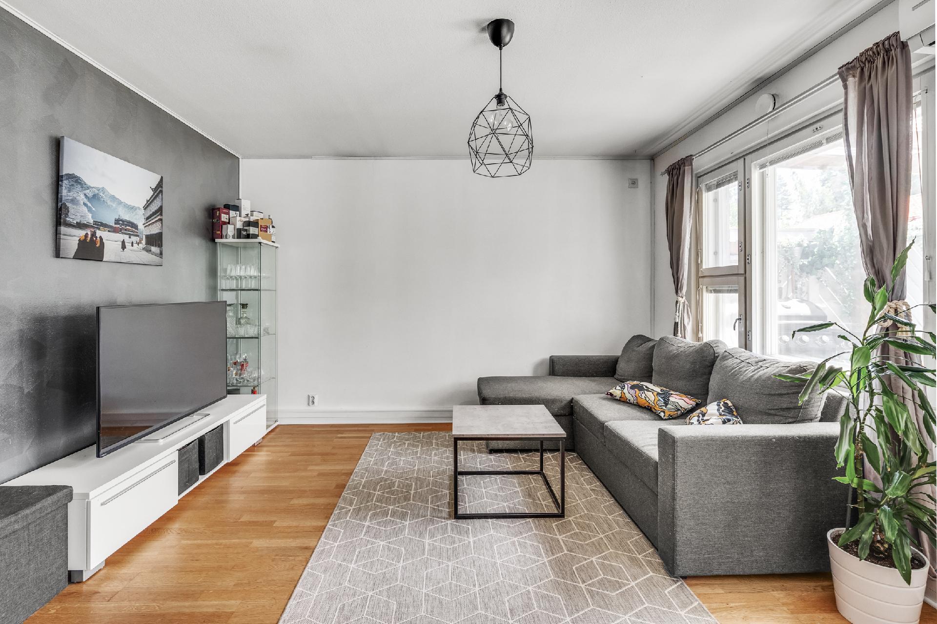 Tuulikintie 30, Päiväkumpu, Vantaa