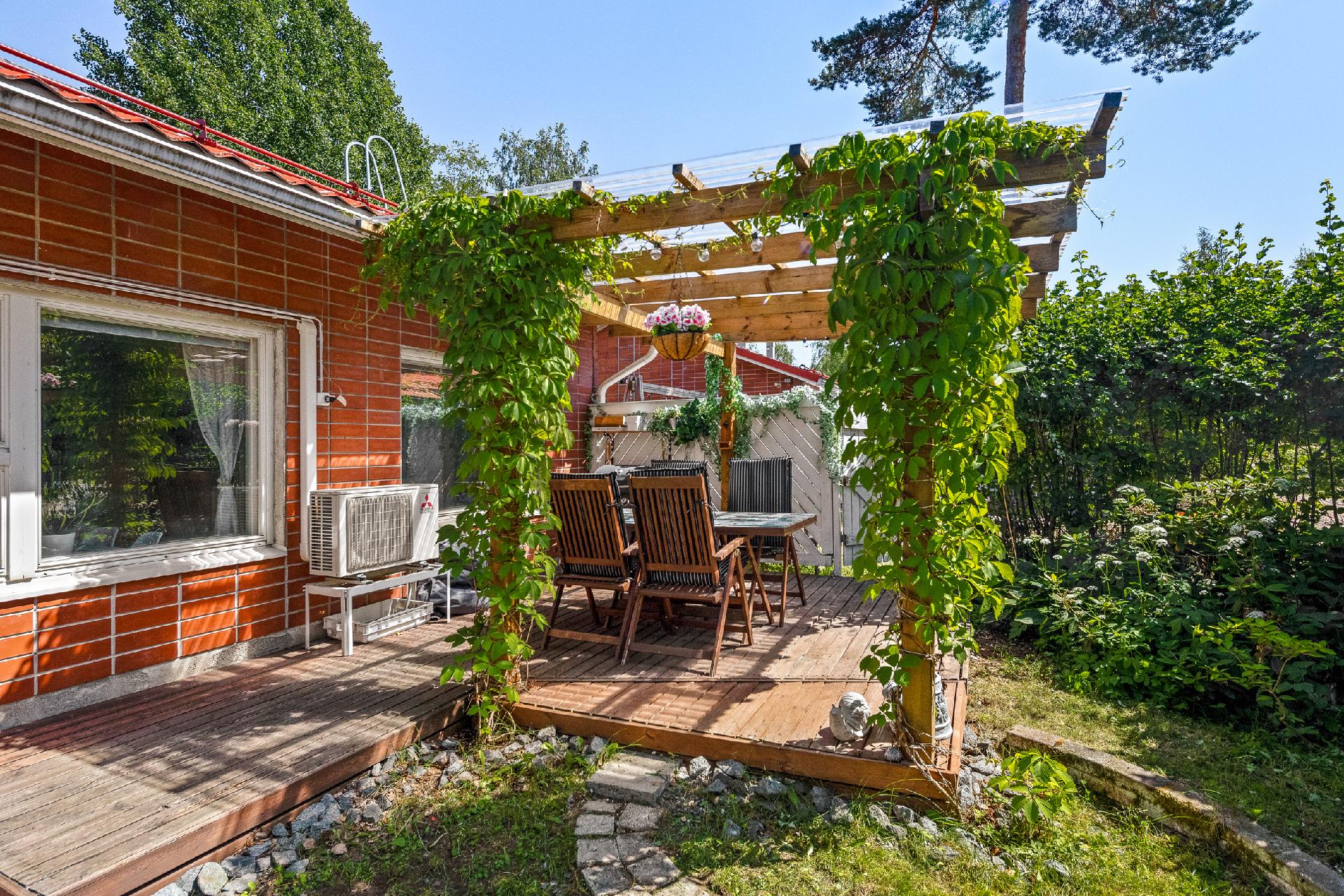 Tuulikintie 30, Päiväkumpu, Vantaa