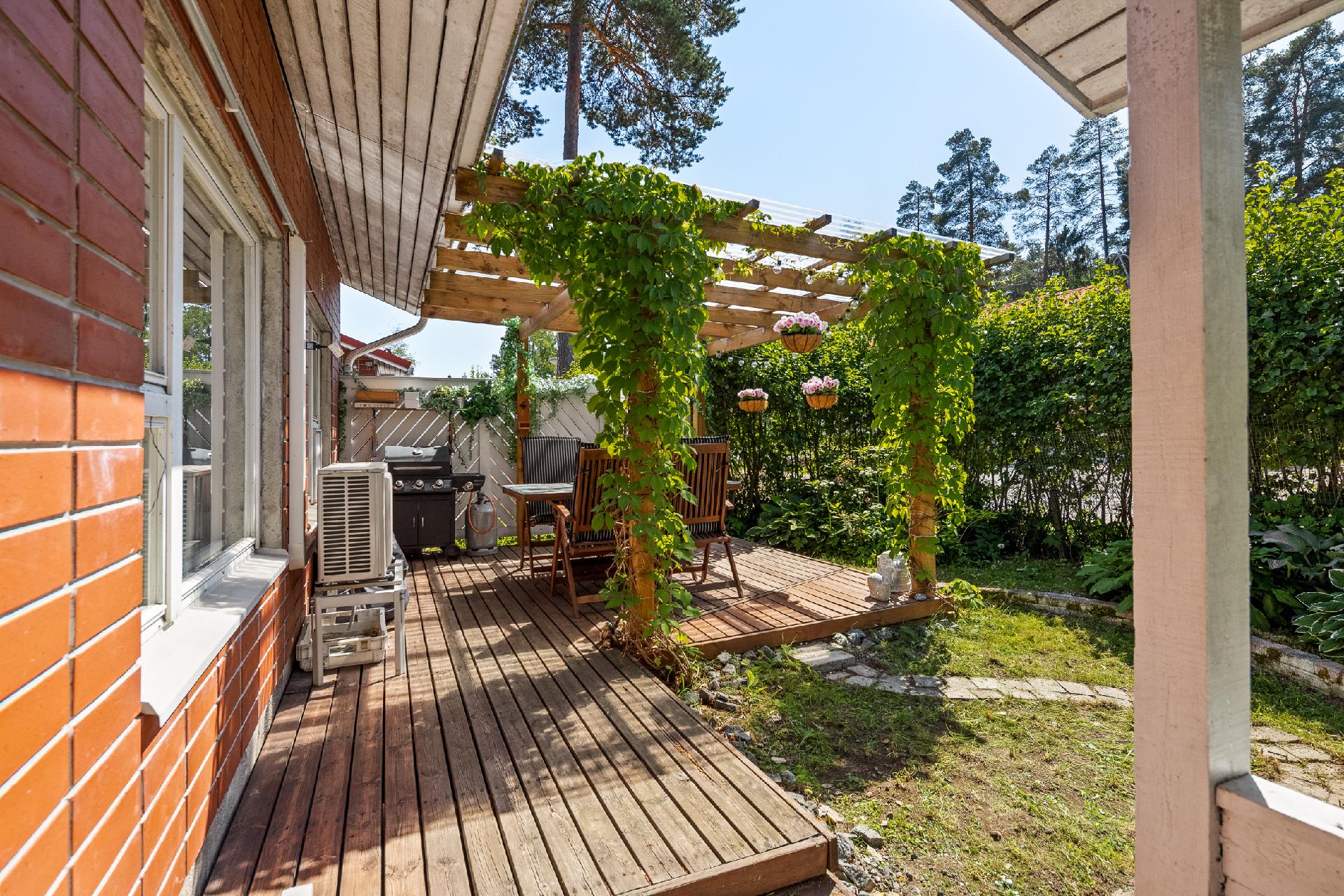 Tuulikintie 30, Päiväkumpu, Vantaa