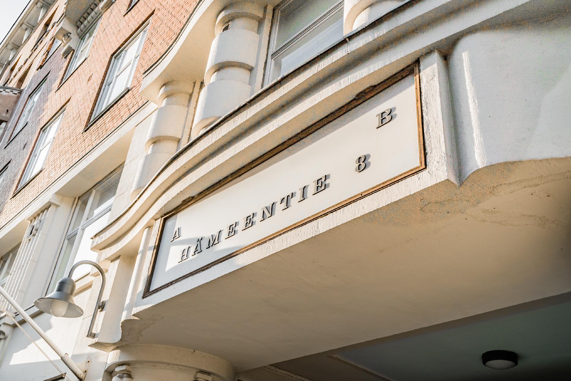 Upeita yksityiskohtia