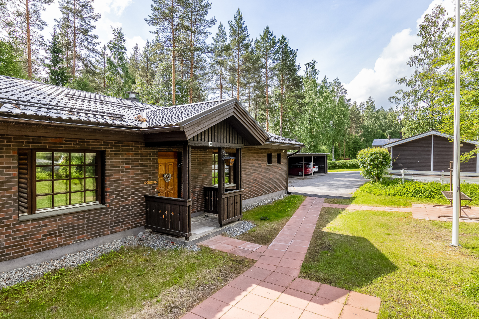 Yhtiössä tehty piharemonttia 2020-2021