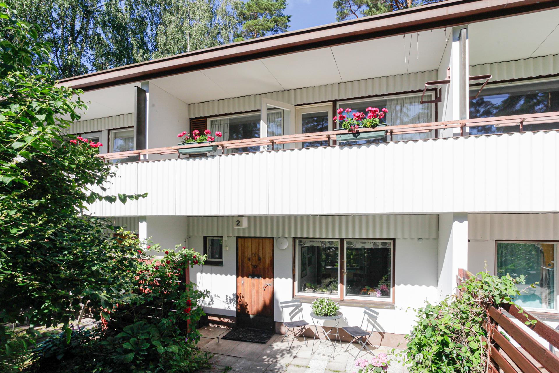 Urheilukatu 11, Metsola, Lohja