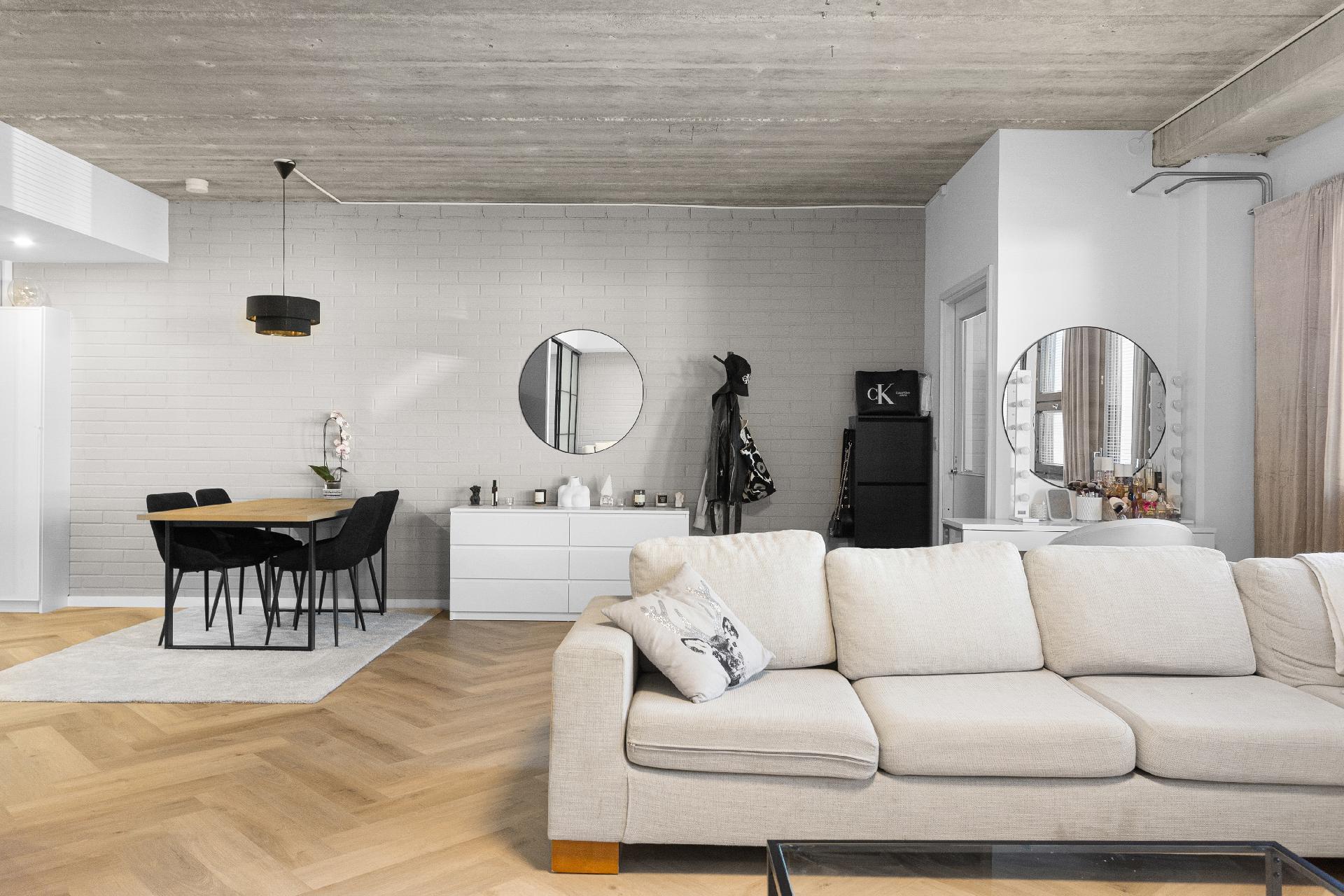 Kustaa III tie 9, Valkeala, Kouvola