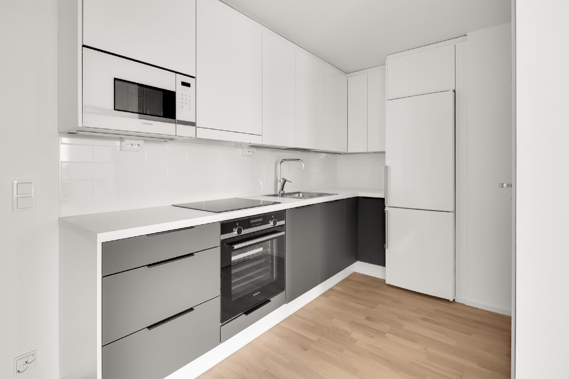 Myyrmäentie 2e, Myyrmäki, Vantaa