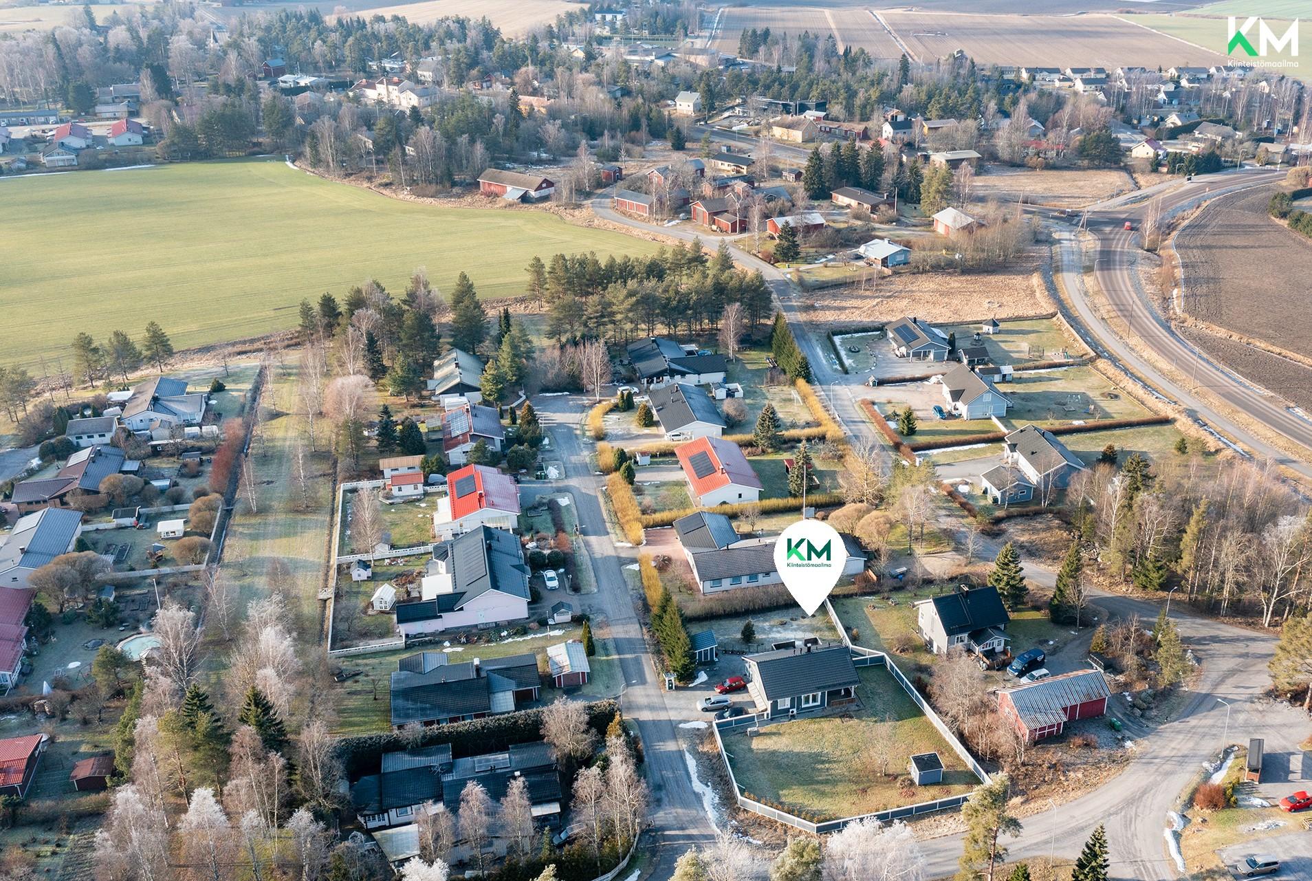 Kivistönpolku 1, Vahto, Rusko