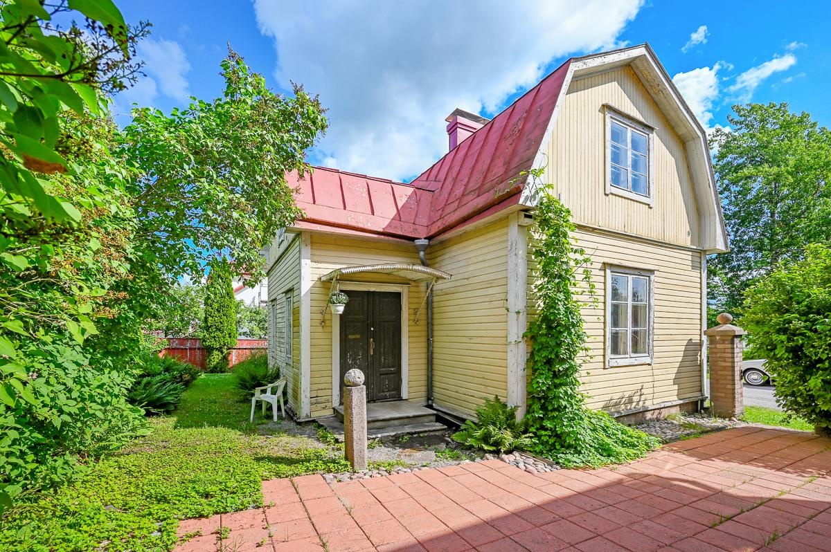 Puutarhurin talo -Trädgårdsmästarbostaden