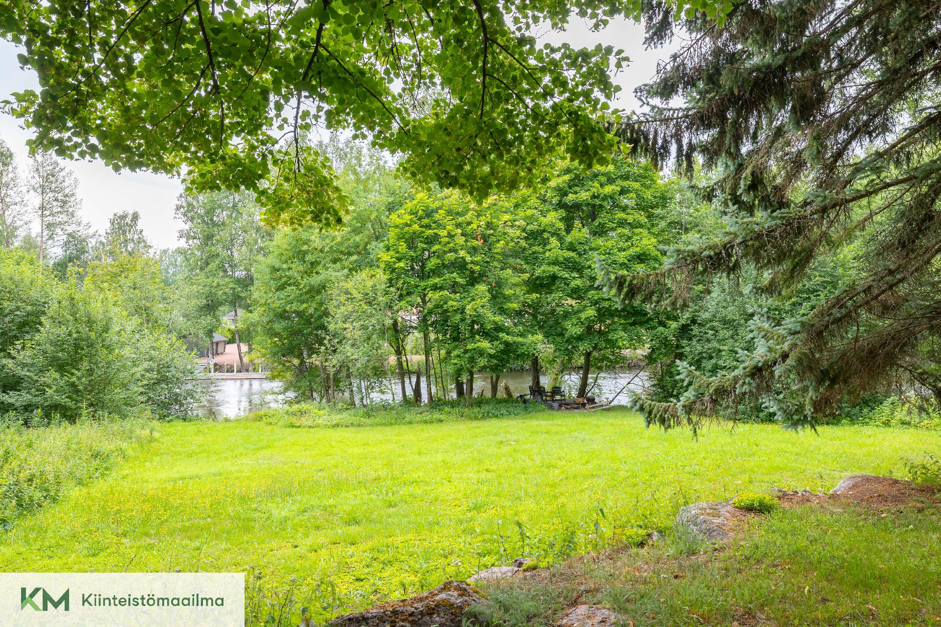 Karhulantie 64, Karhula, Kotka