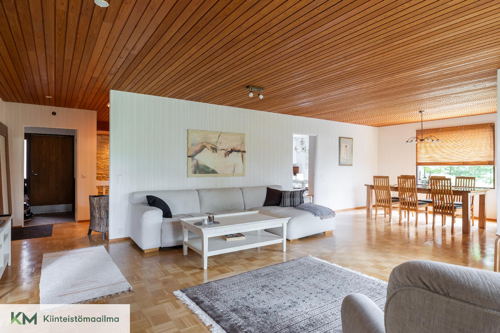 Karhulantie 64, Karhula, Kotka