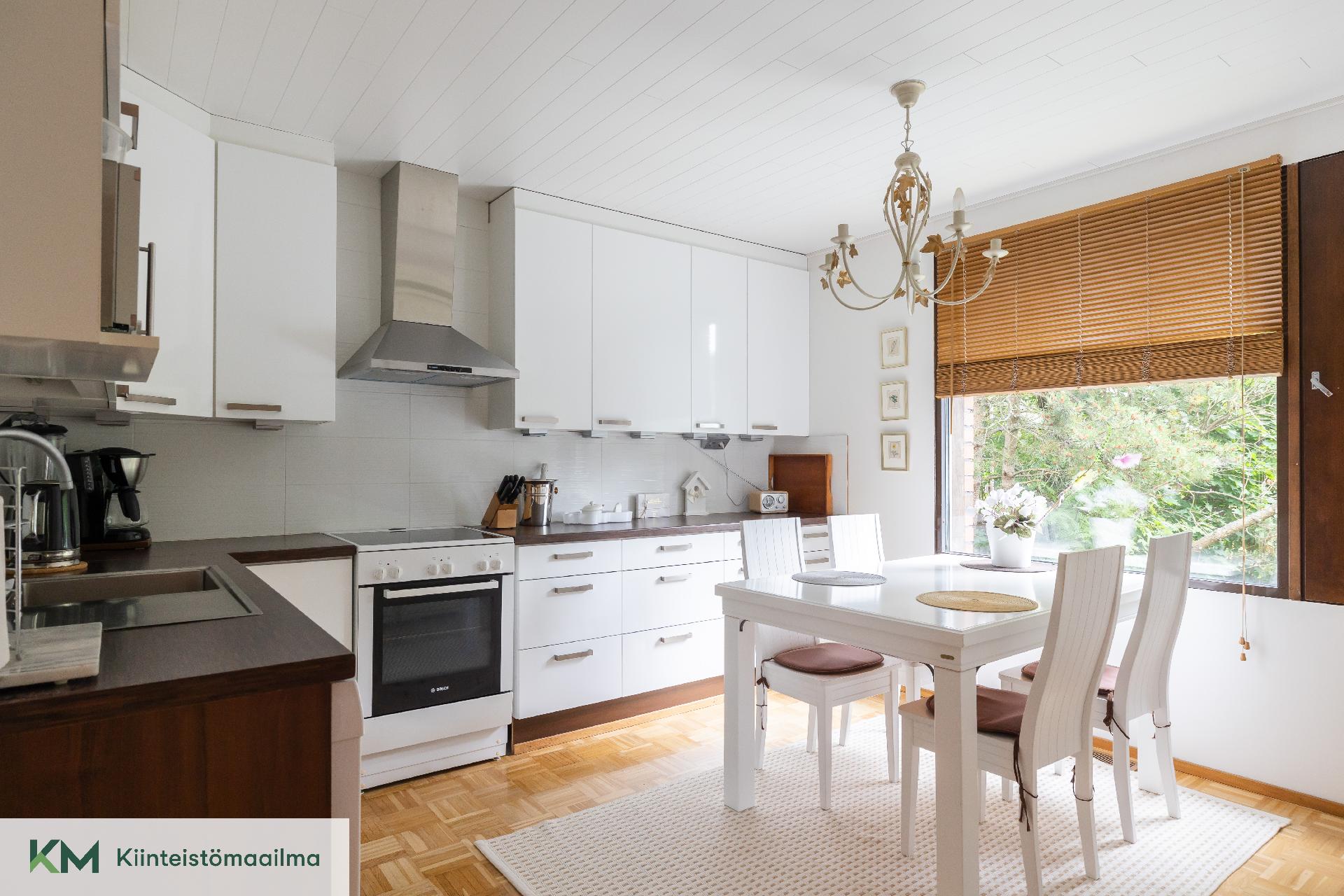 Karhulantie 64, Karhula, Kotka