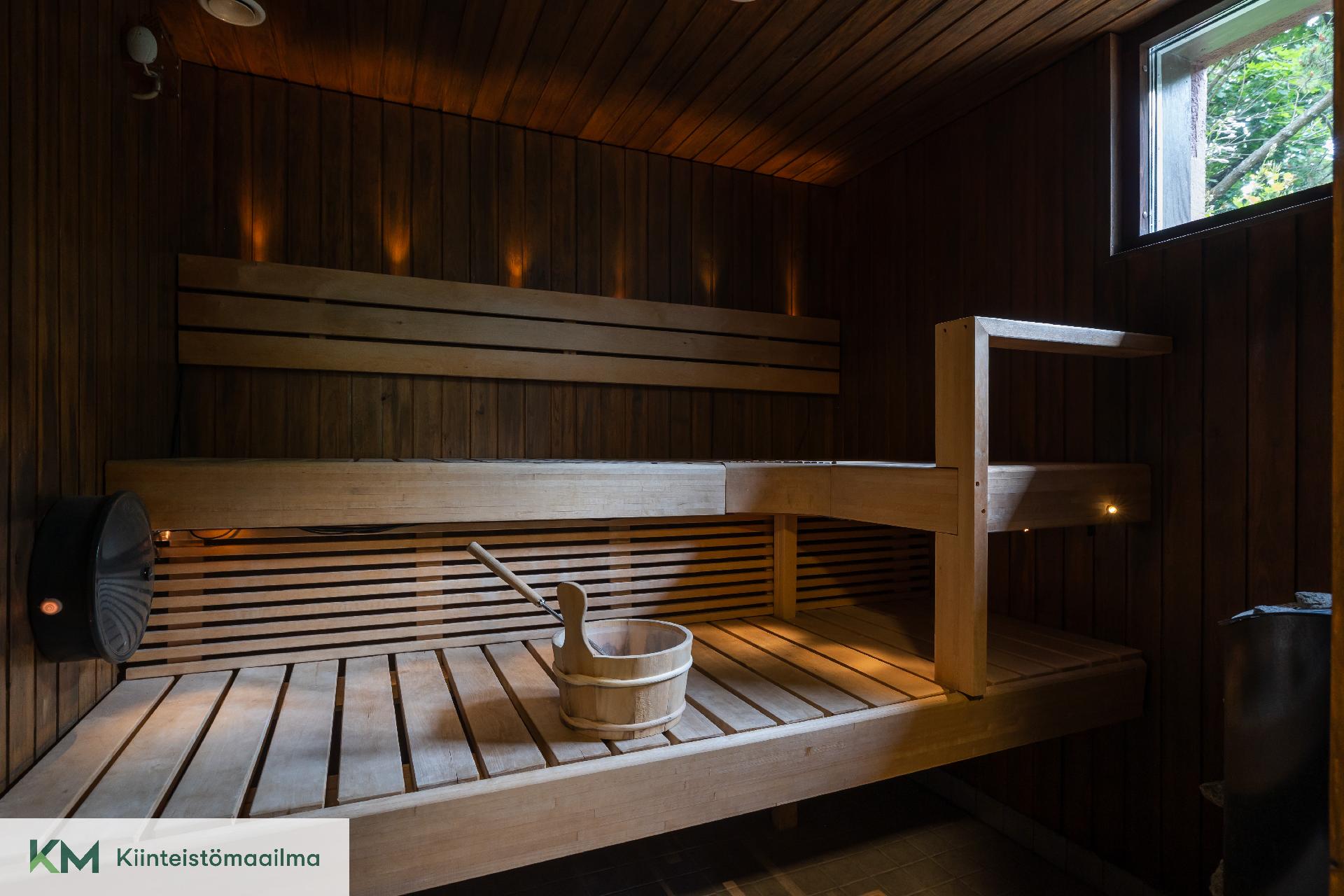 Karhulantie 64, Karhula, Kotka