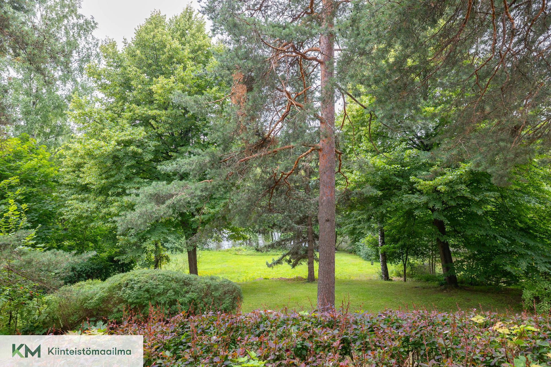 Karhulantie 64, Karhula, Kotka