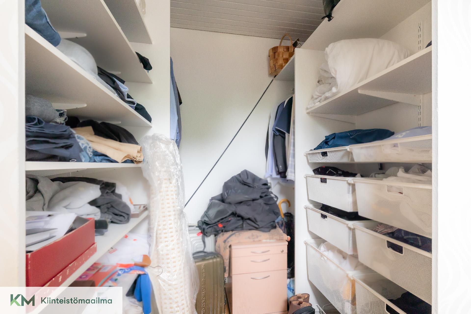 Karhulantie 64, Karhula, Kotka