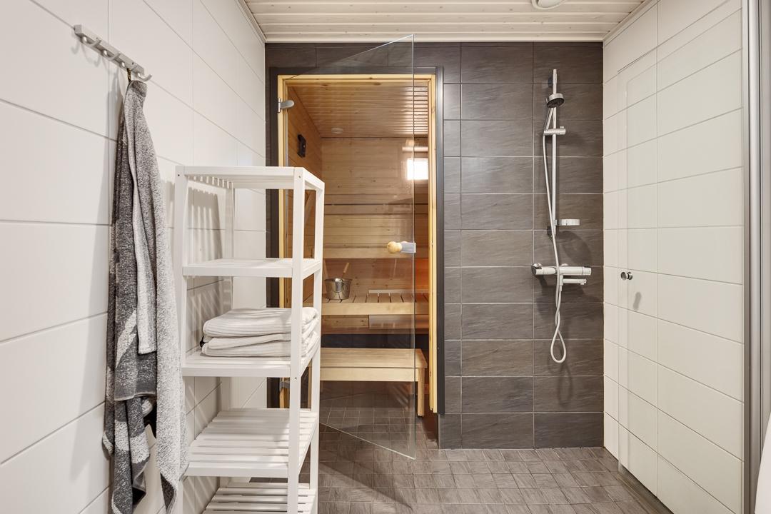 Leinelänkaari 21, Leinelä, Vantaa