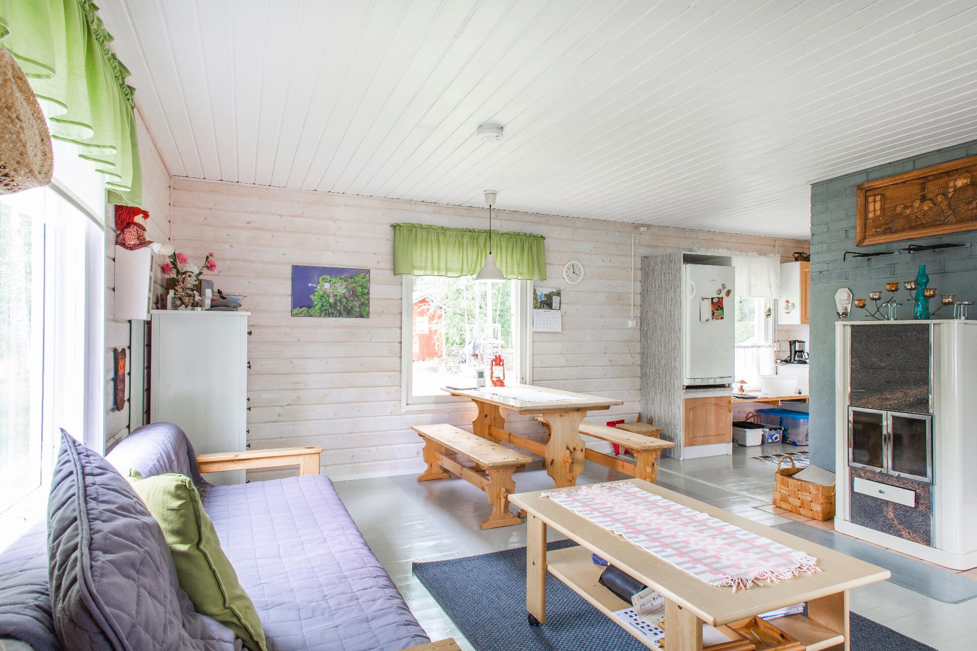 Pikonlahdentie 50, Kangasniemi