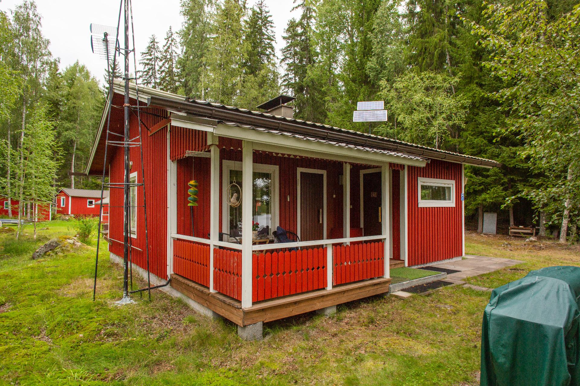 Pikonlahdentie 50, Kangasniemi