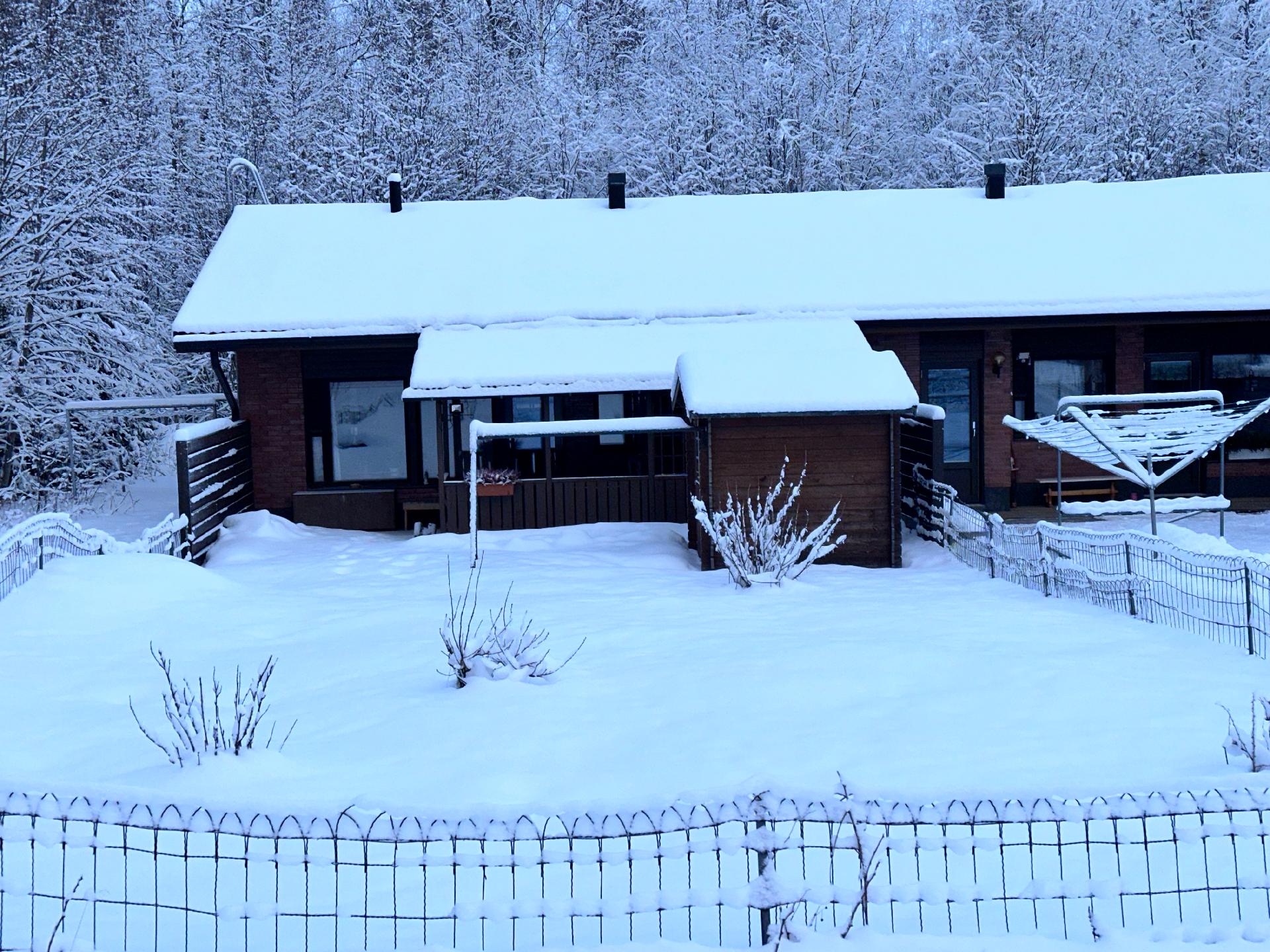 Kirjailijantie 11, Kuvansi, Joroinen