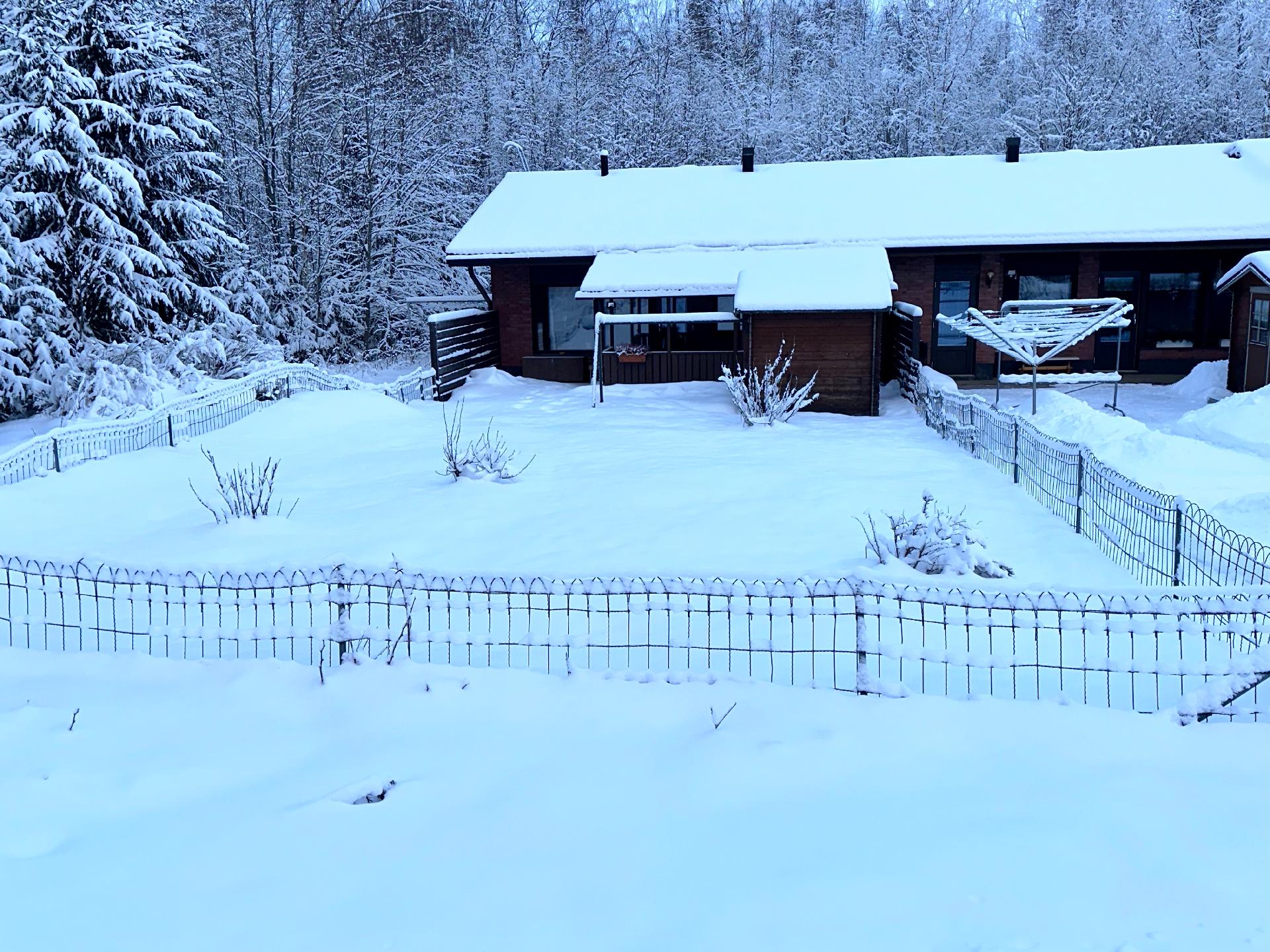 Kirjailijantie 11, Kuvansi, Joroinen