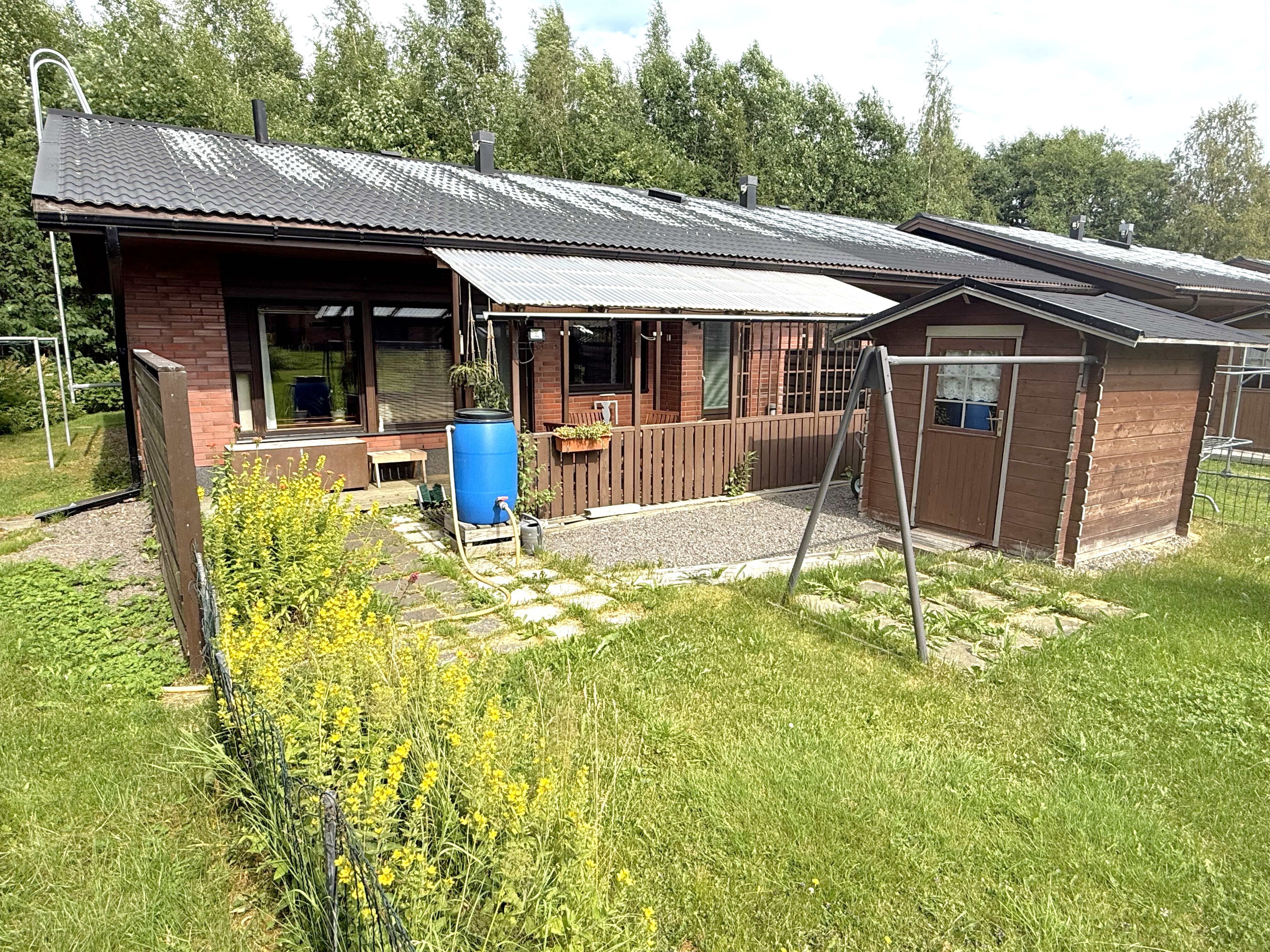 Kirjailijantie 11, Kuvansi, Joroinen