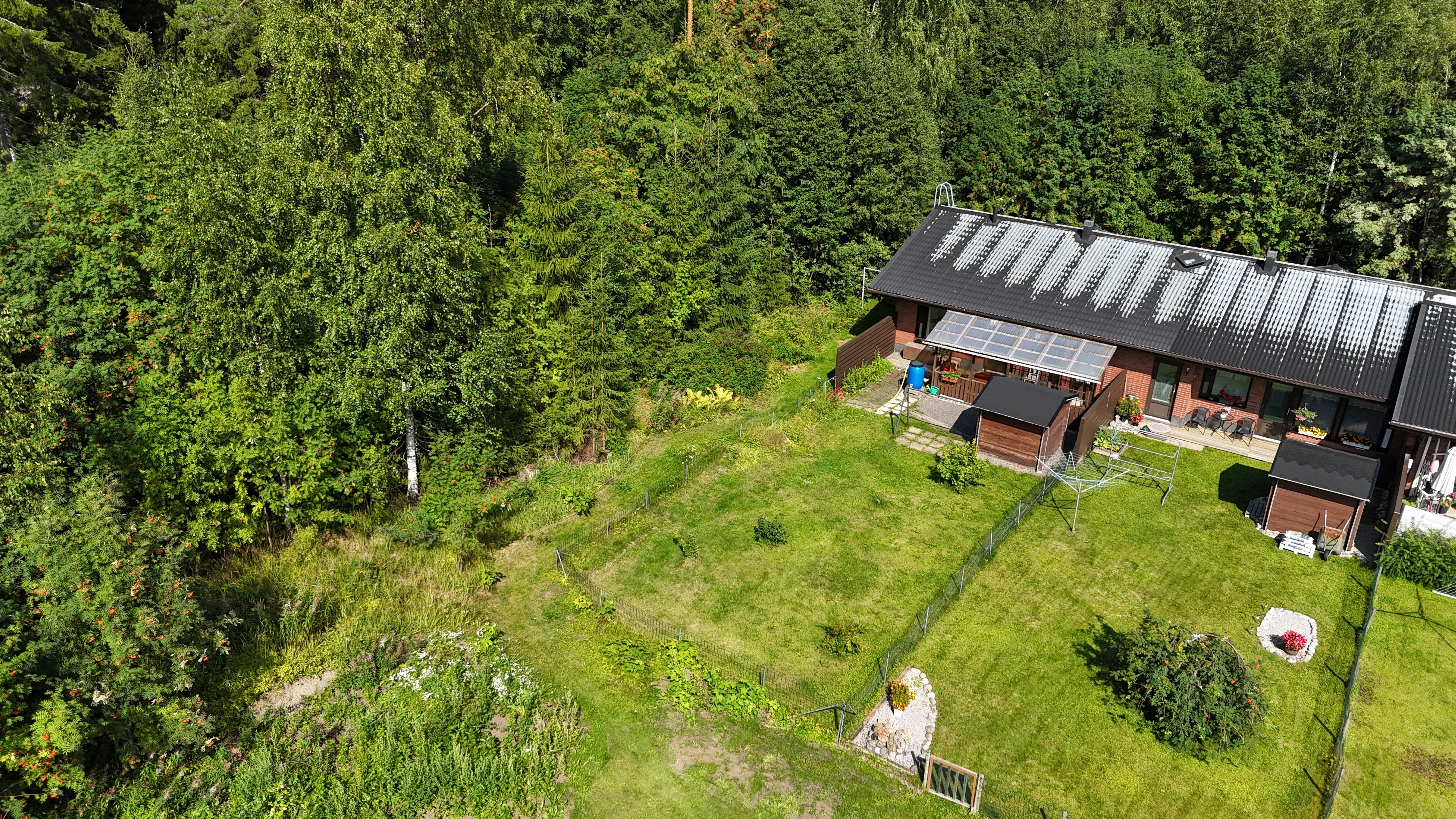 Kirjailijantie 11, Kuvansi, Joroinen