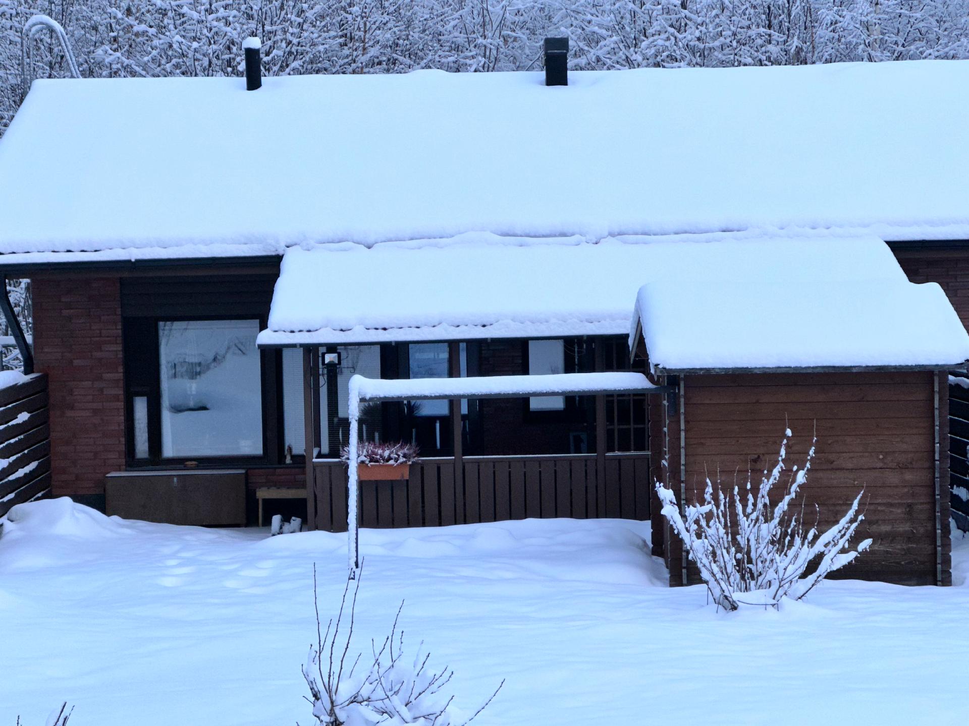 Kirjailijantie 11, Kuvansi, Joroinen