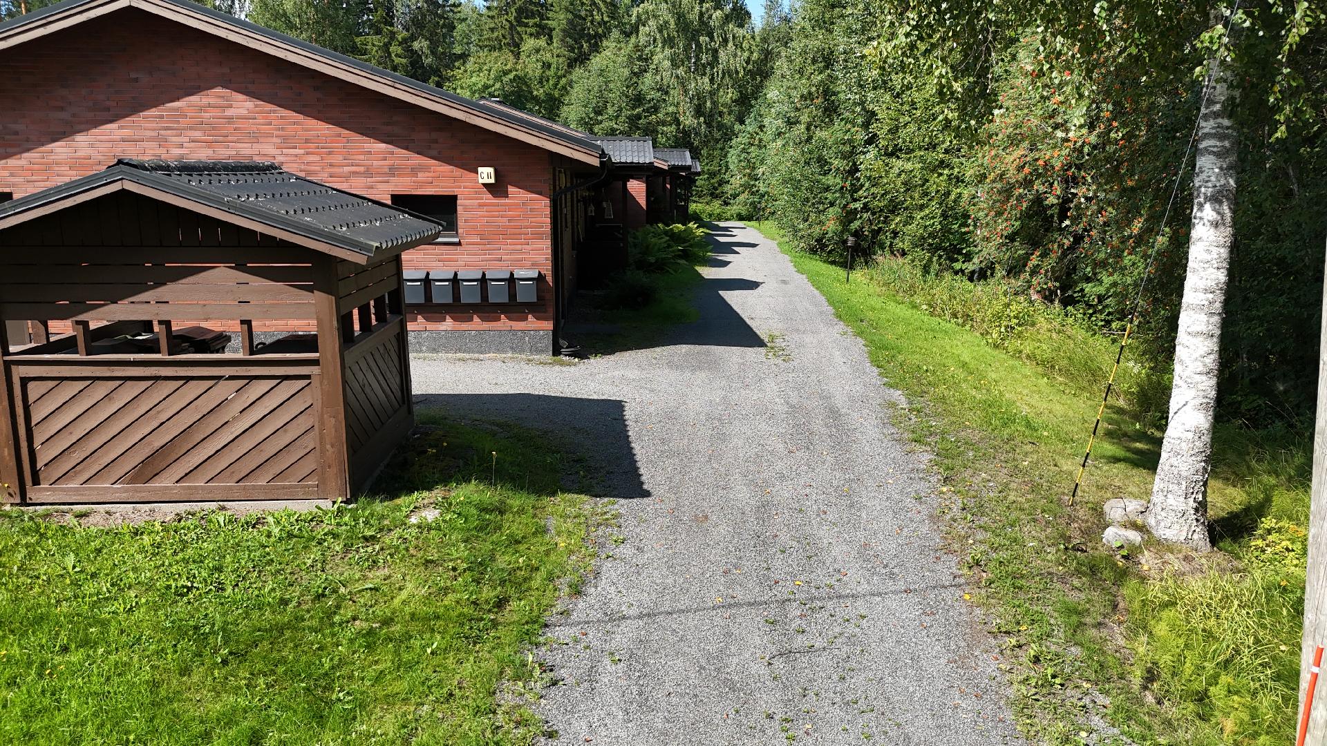 Kirjailijantie 11, Kuvansi, Joroinen