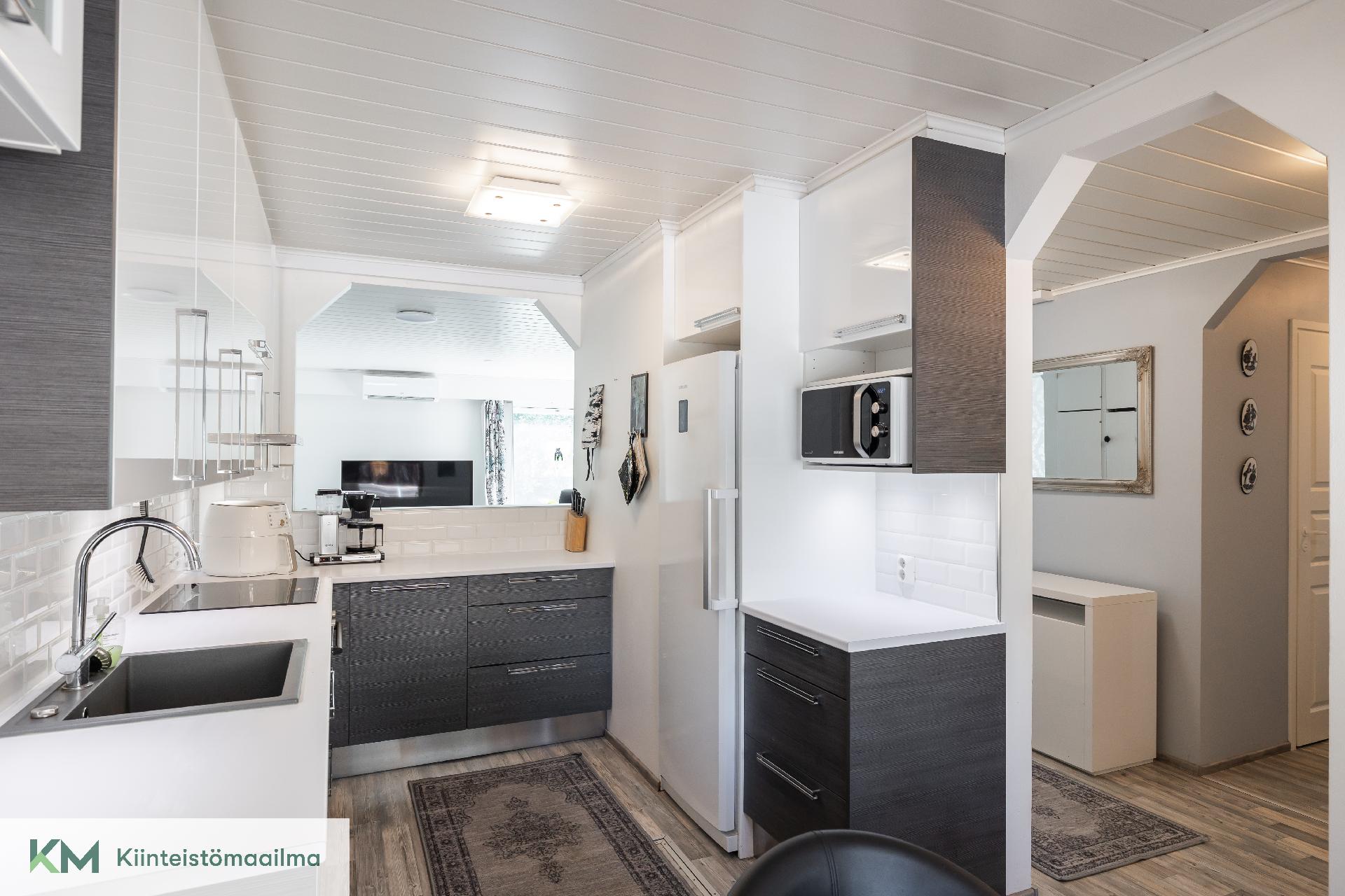 Riippakoivuntie 33, Aittakorpi, Kotka