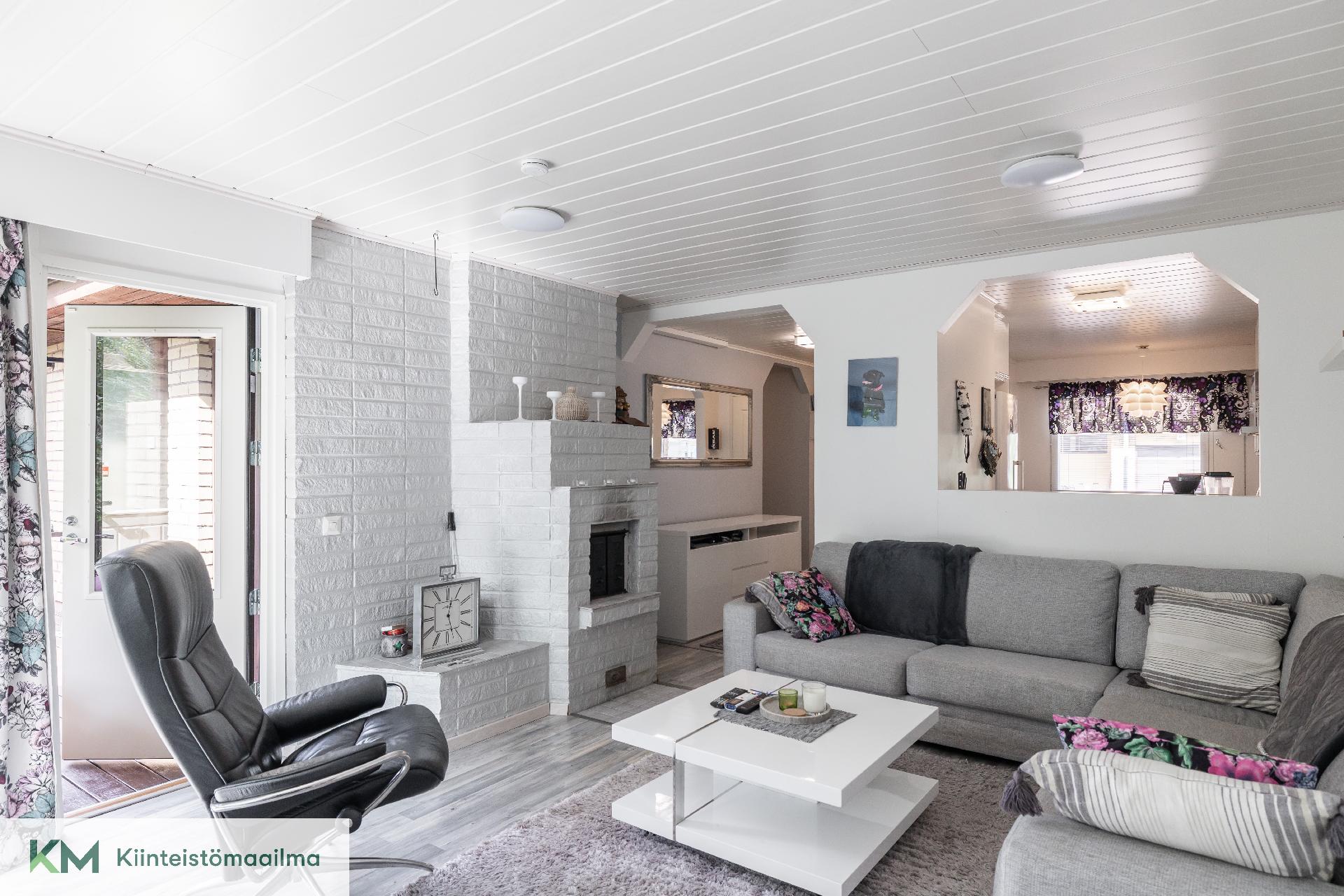 Riippakoivuntie 33, Aittakorpi, Kotka