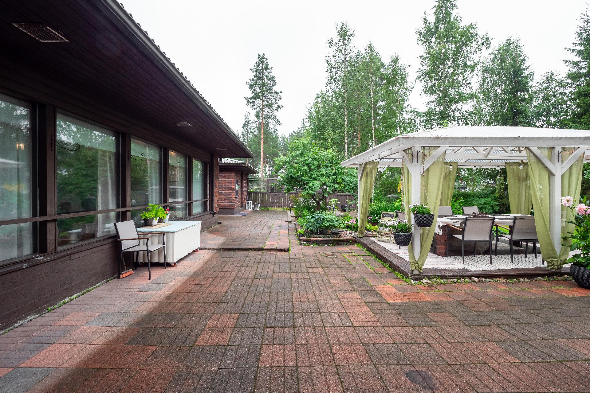 Kukkulatie 15, Jääli, Oulu