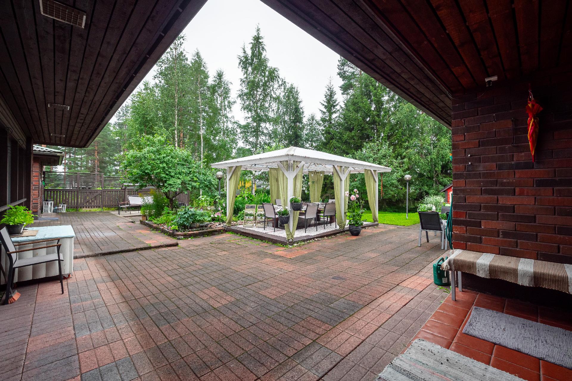 Kukkulatie 15, Jääli, Oulu