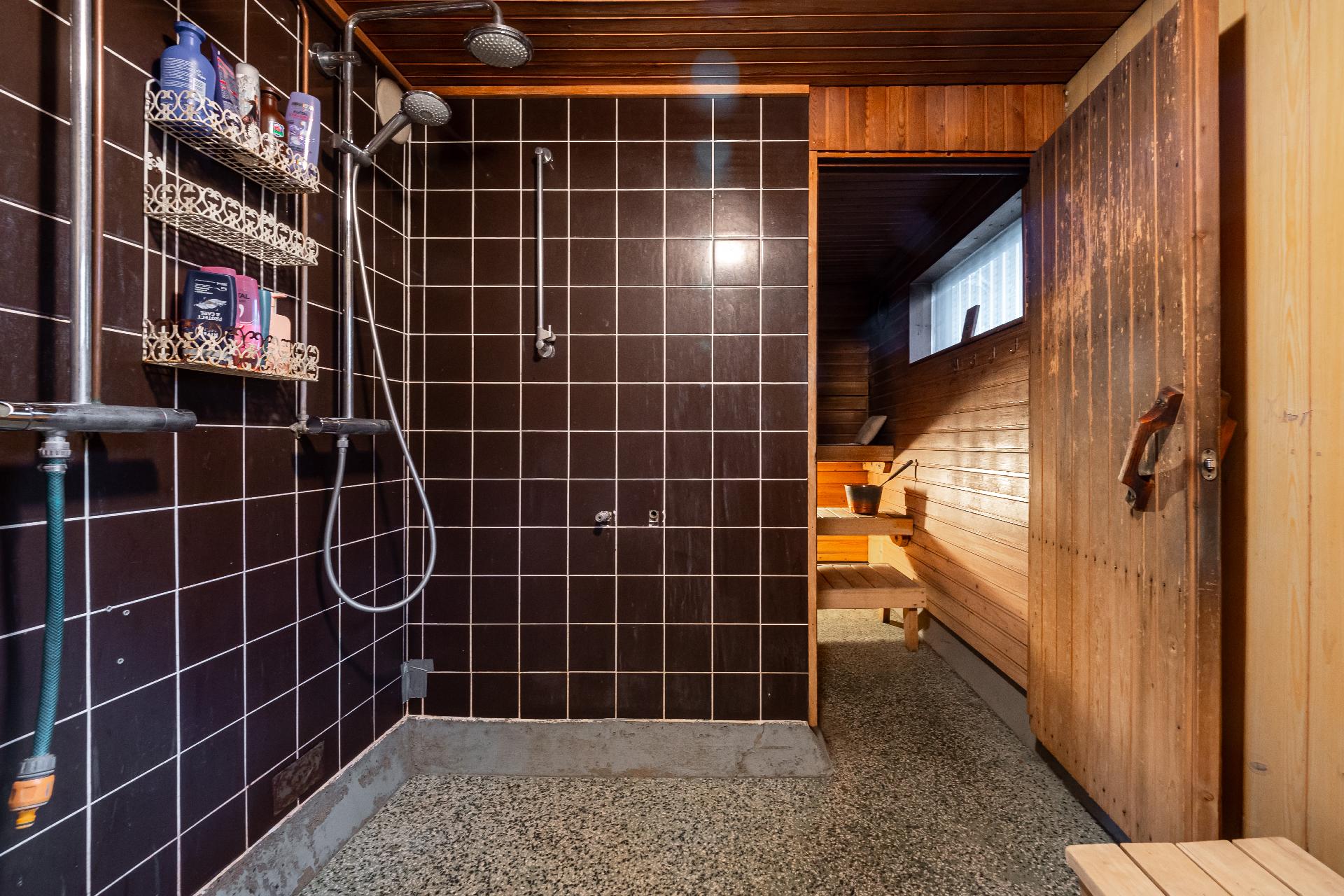 Kukkulatie 15, Jääli, Oulu